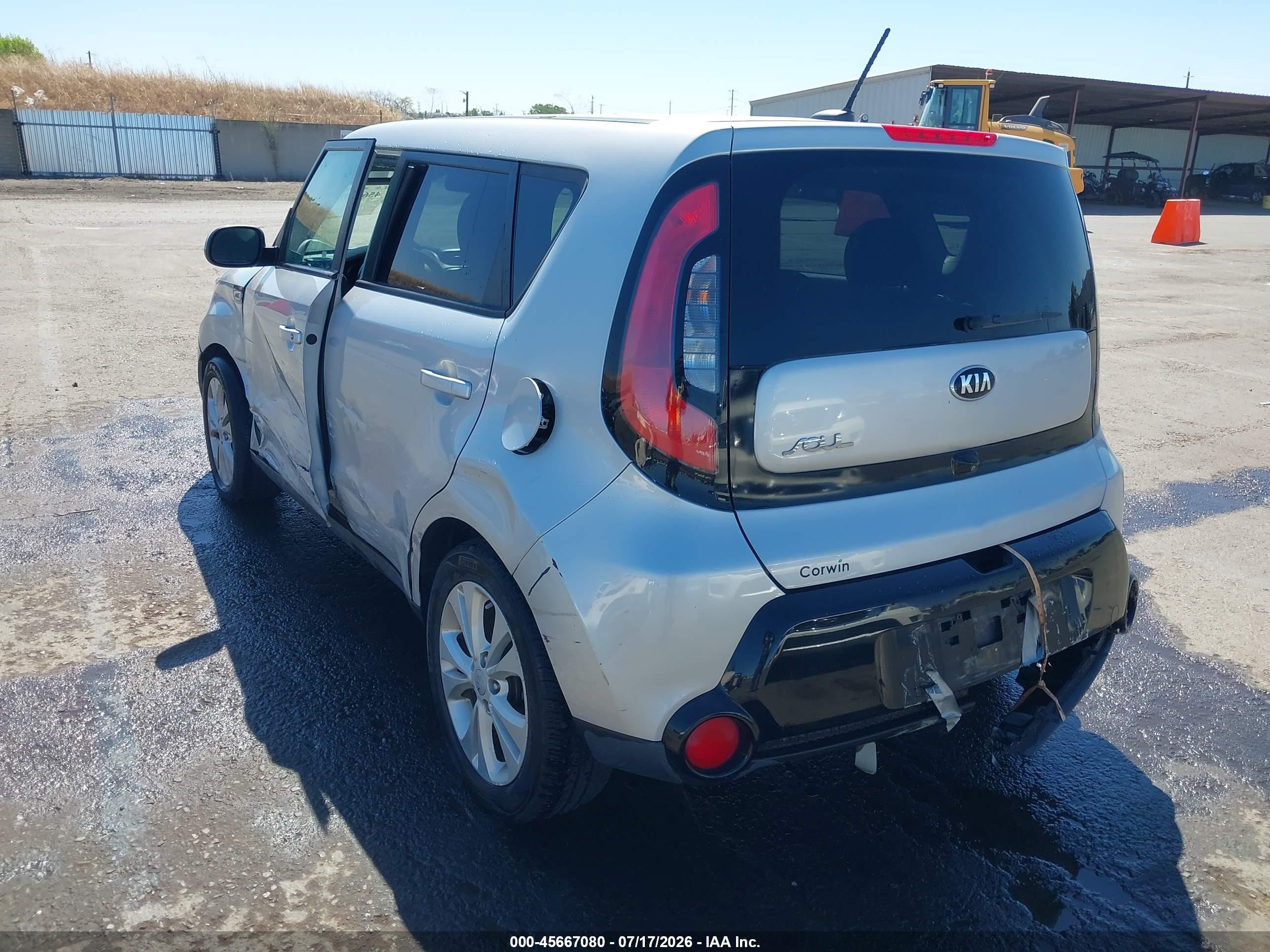 2016 Kia Soul VIN KNDJP3A50G7819782 IAAI salvage auction — Side, Salvage (California), sold $1,950 on 2026-09-26 (photo 3)