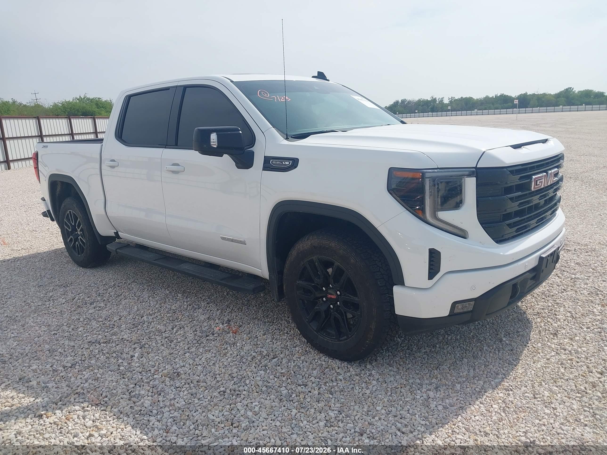 2026 GMC Sierra 1500 VIN 1GTUUCED3TZ166757 — IAAI salvage auction photo
