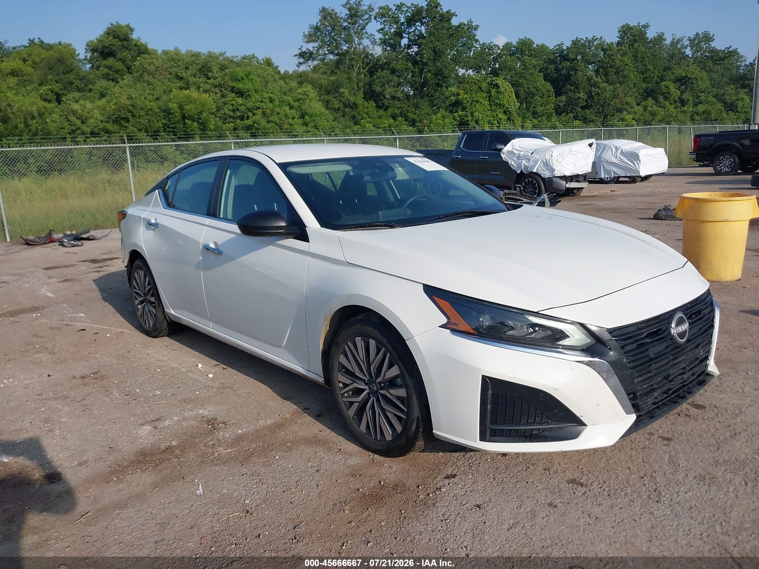 2025 Nissan Altima VIN 1N4BL4DV8SN317887 — IAAI salvage auction photo