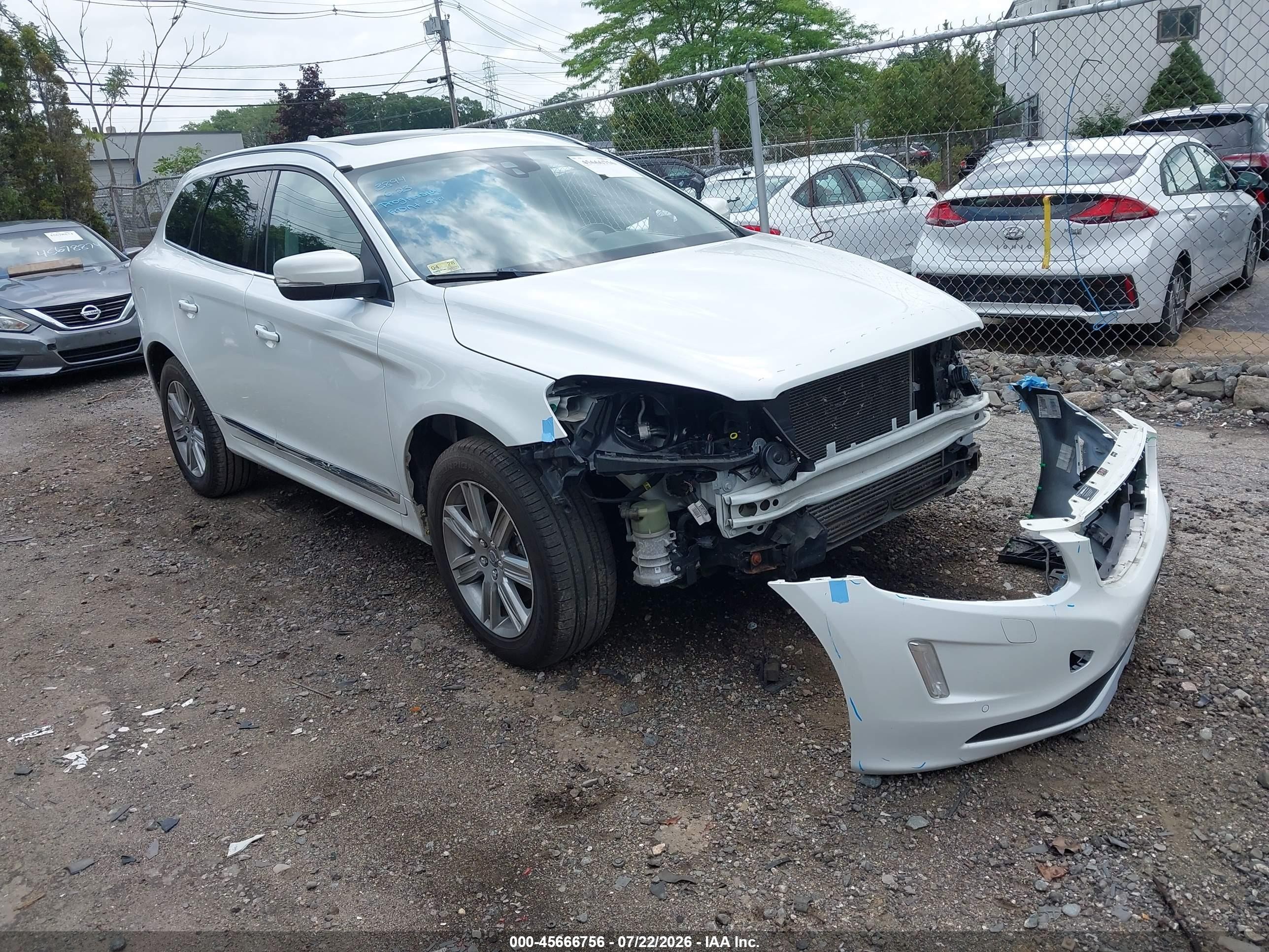 2017 Volvo XC60 VIN YV440MRU0H2091928 IAAI salvage auction — Front End, Salvage (Rhode Island), sold $3,250 on 2026-09-11 (photo 1)