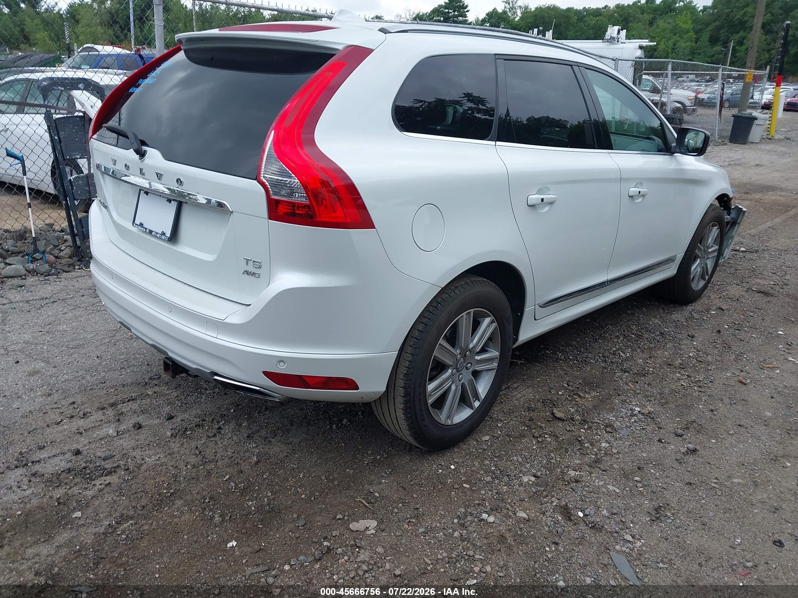 2017 Volvo XC60 VIN YV440MRU0H2091928 IAAI salvage auction — Front End, Salvage (Rhode Island), sold $3,250 on 2026-09-11 (photo 4)