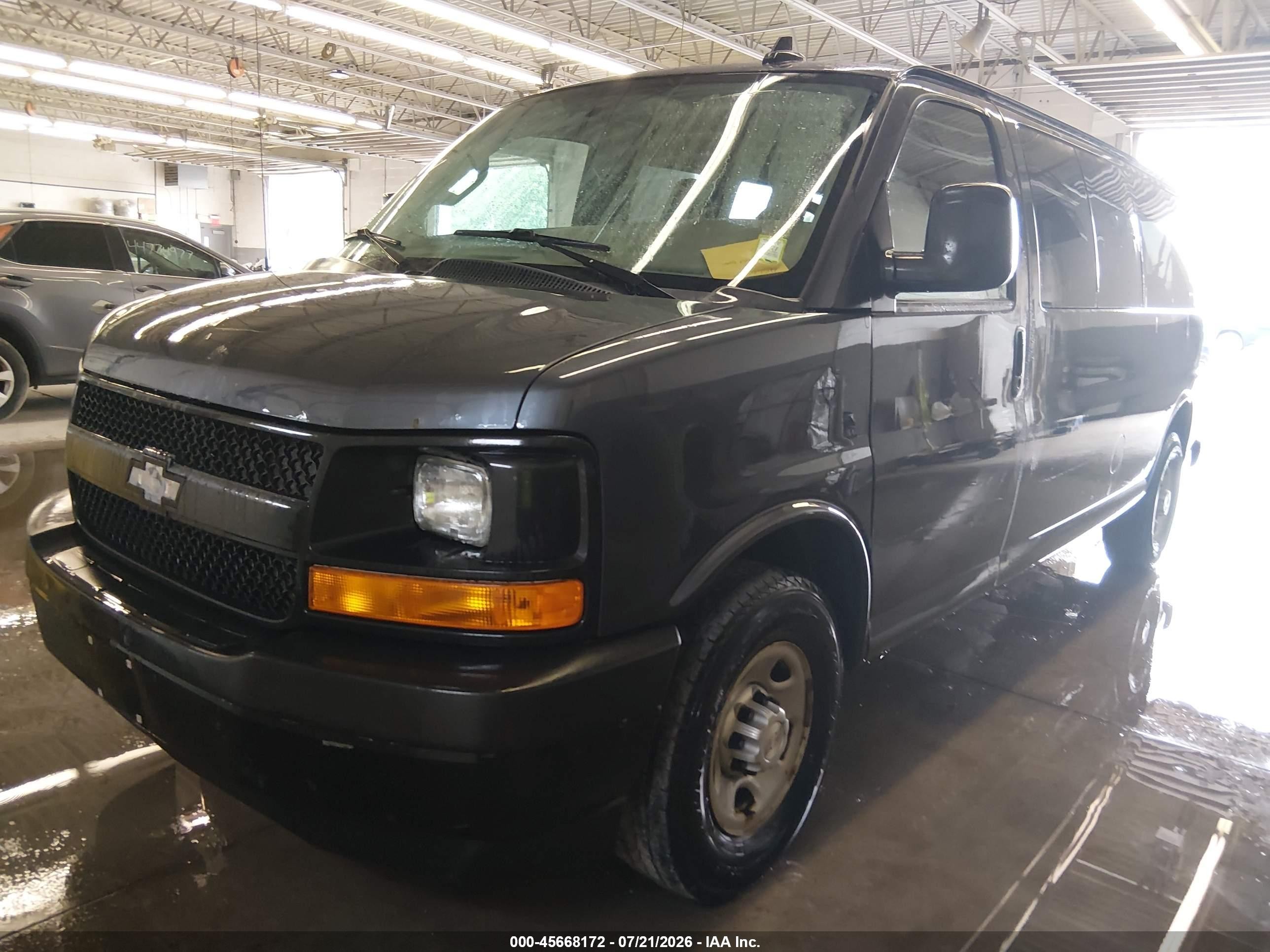 2017 Chevrolet VIN 1GAZGNFFXH1300896 IAAI salvage auction — Side, Sf97 (New York), sold $7,800 on 2026-09-08 (photo 2)