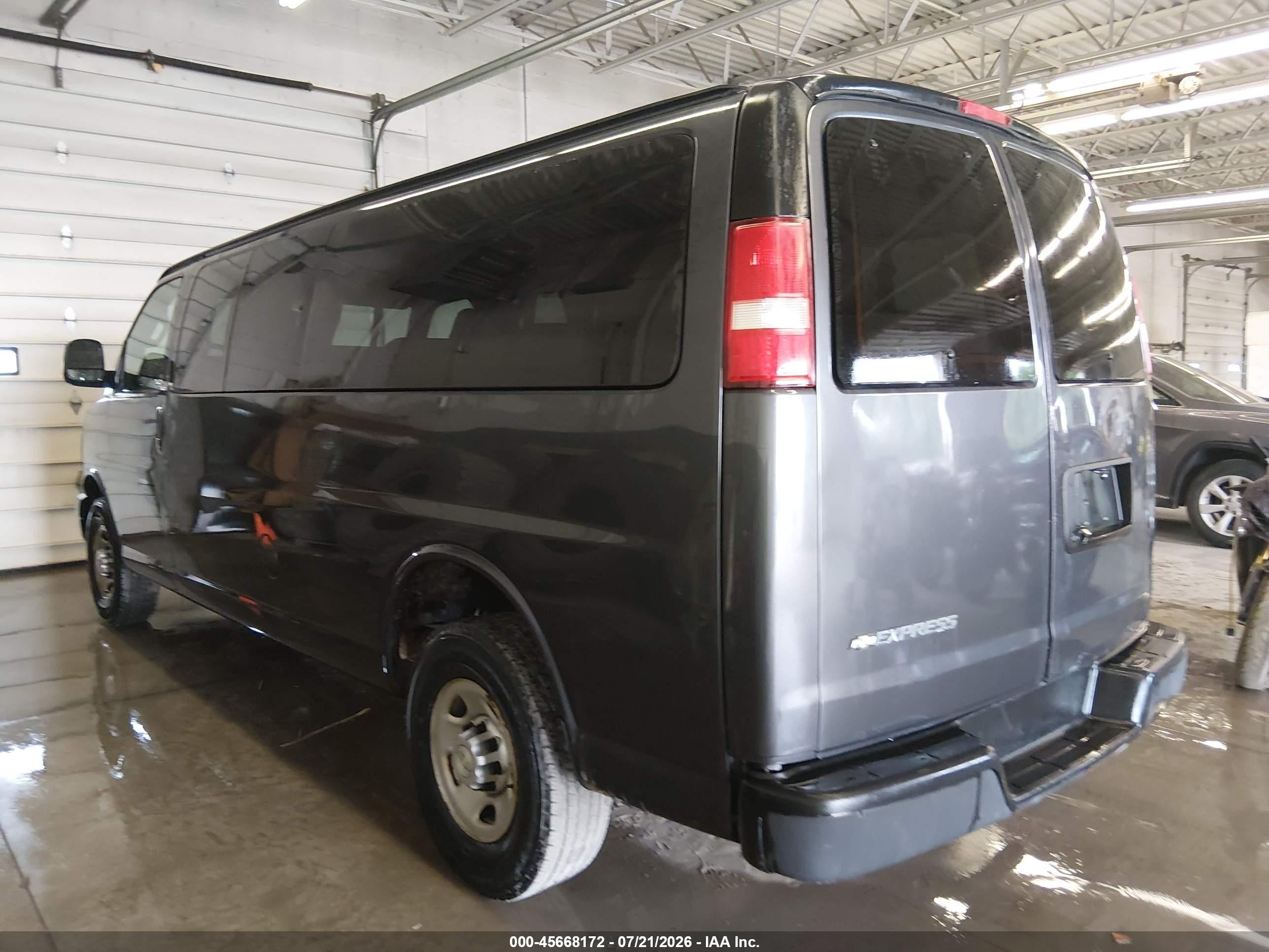 2017 Chevrolet VIN 1GAZGNFFXH1300896 IAAI salvage auction — Side, Sf97 (New York), sold $7,800 on 2026-09-08 (photo 3)