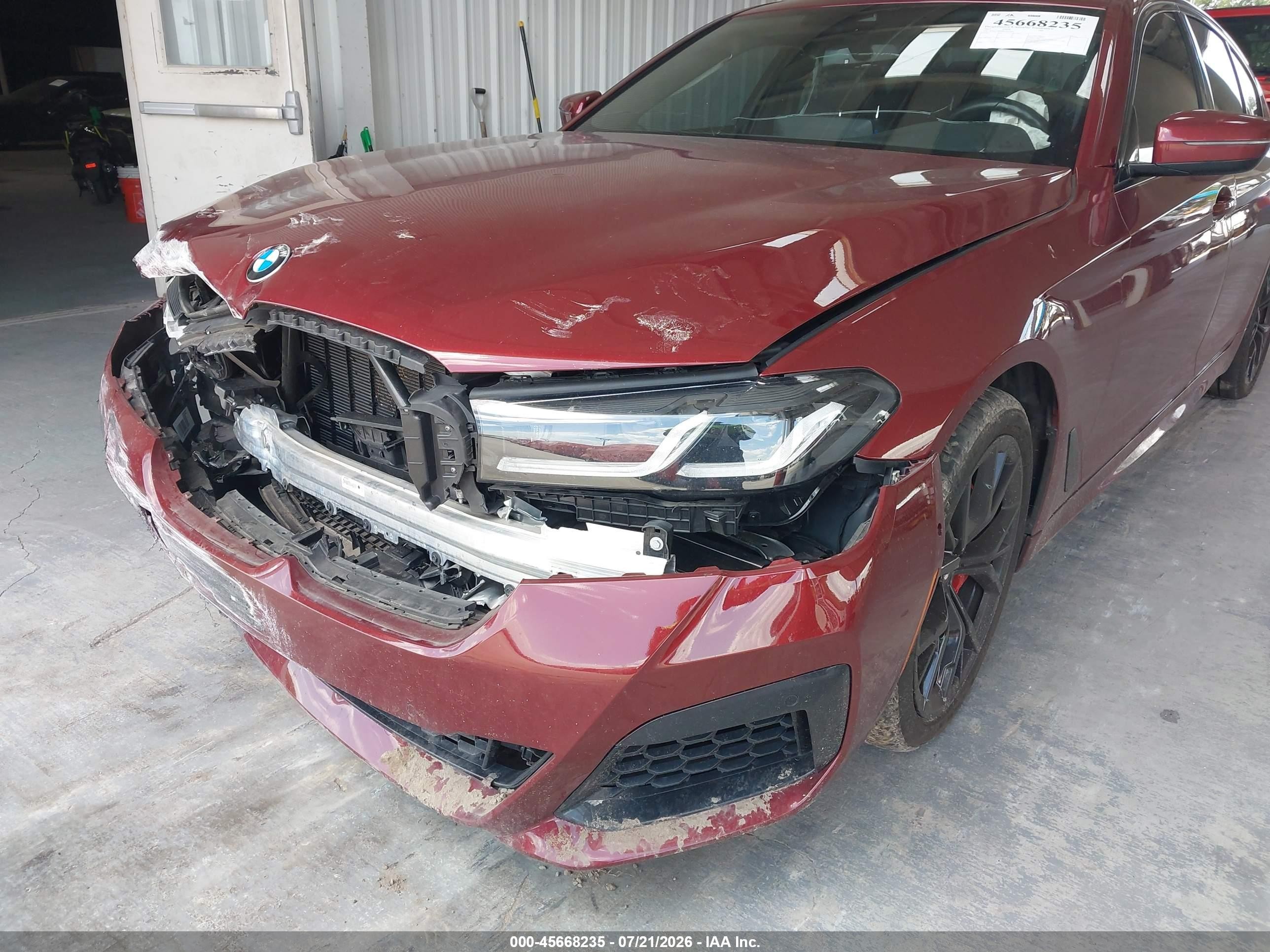 2023 BMW 5er VIN WBA53BJ00PCN63014 IAAI salvage auction — Front & Rear, Rebuildable (Florida), sold $15,750 on 2026-09-09 (photo 6)