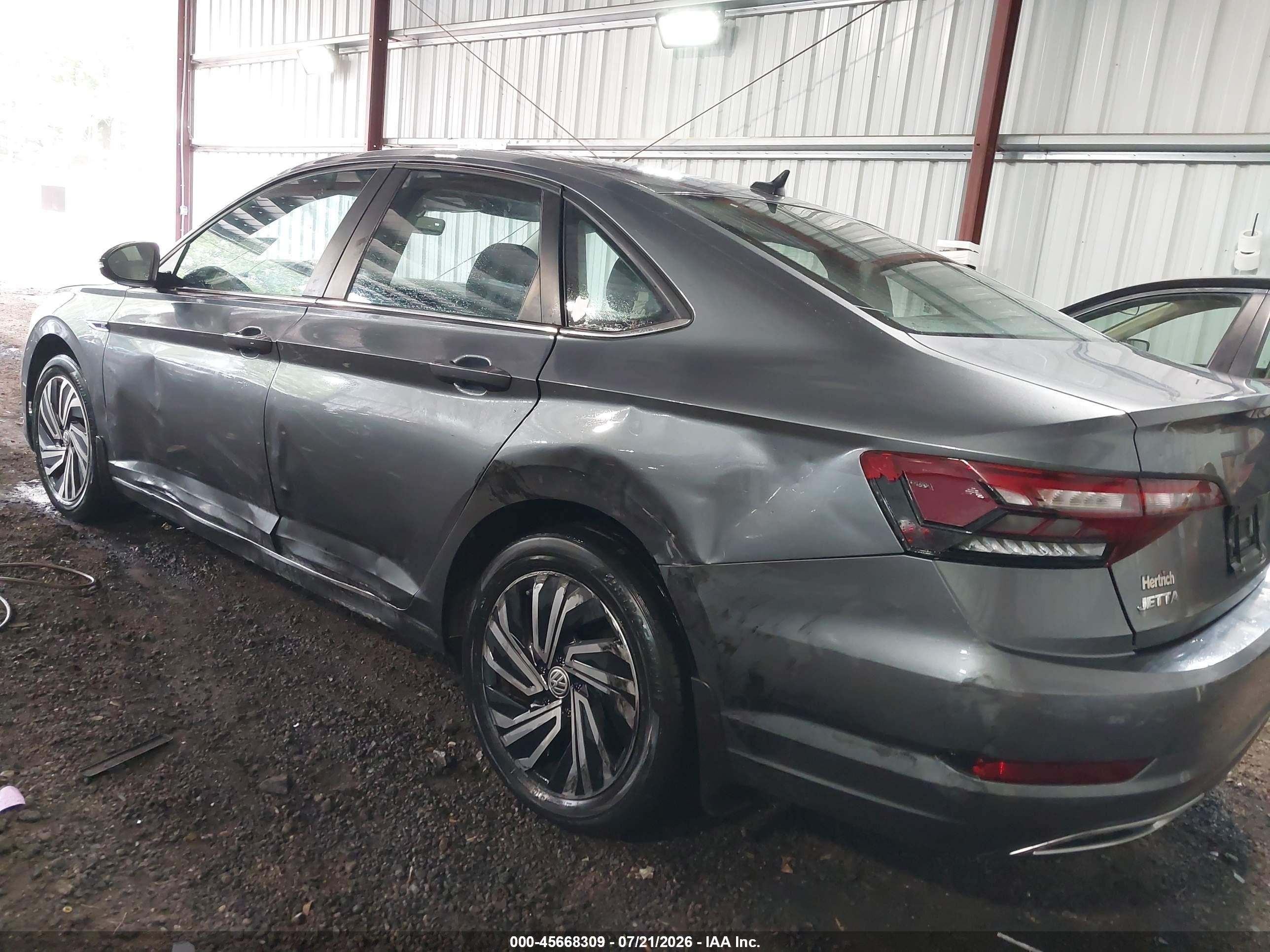 2021 Volkswagen Jetta VIN 3VWG57BU2MM092902 IAAI salvage auction — Side, Salvage (Virginia), sold $5,800 on 2026-09-13 (photo 6)