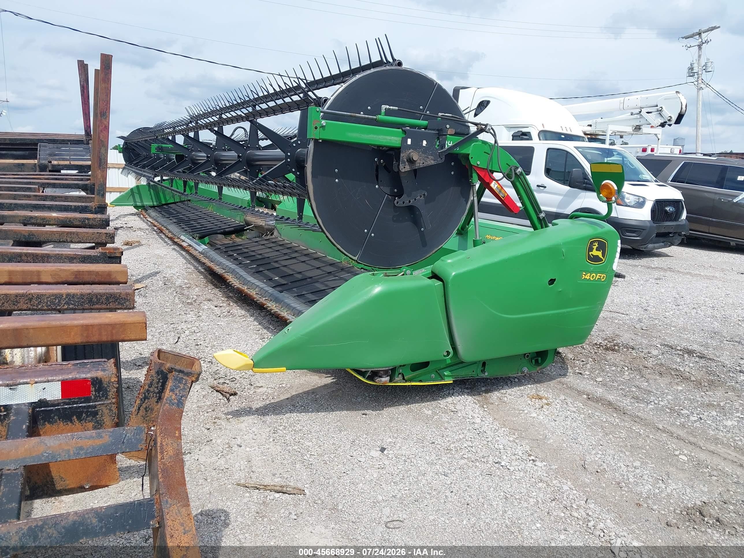 2015 John Deere 640 VIN 1H0640FDHF0775387 — IAAI salvage auction photo