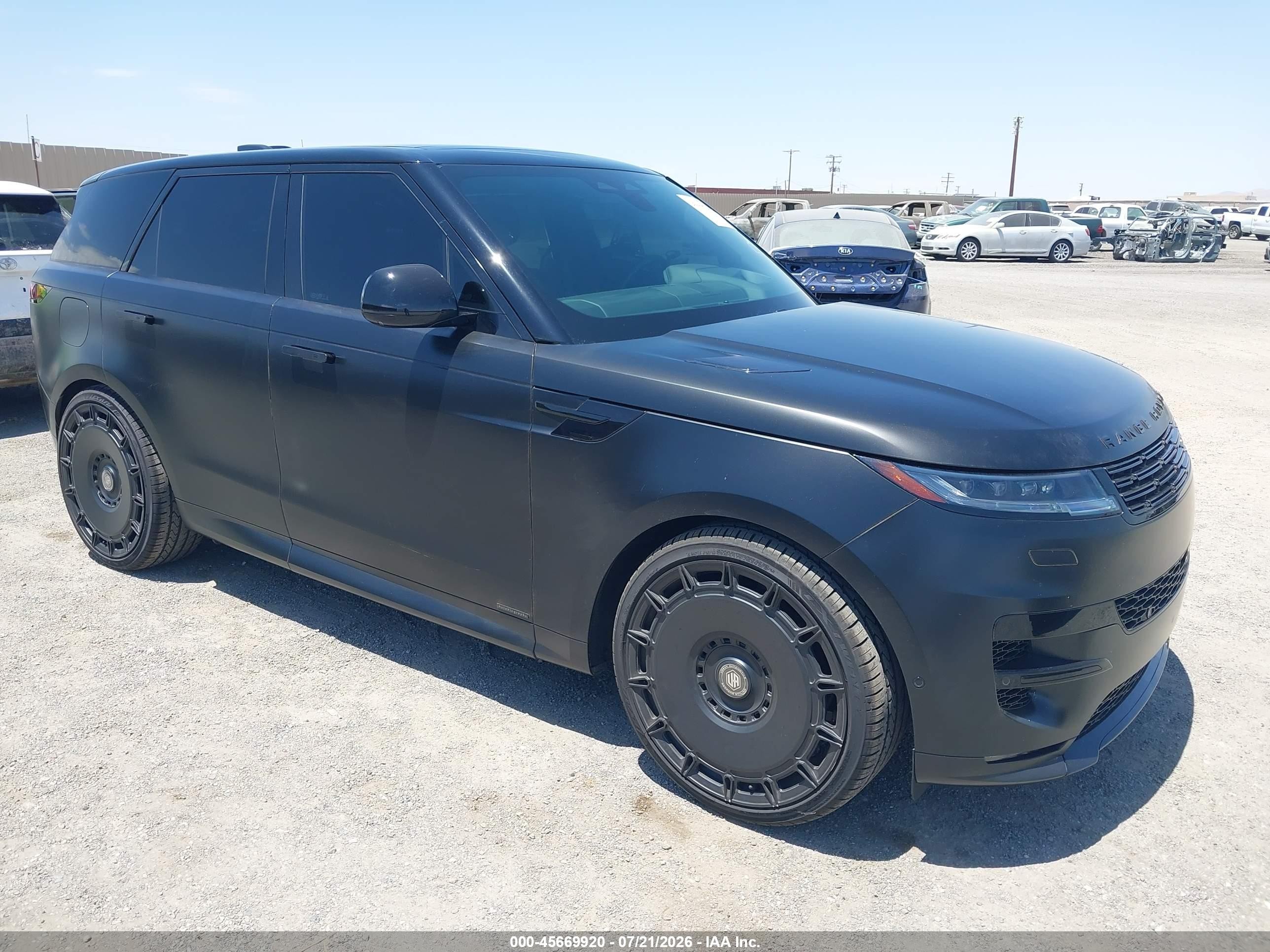 2025 Land Rover Range Rover Sport VIN SAL119E90SA436401 — IAAI salvage auction photo