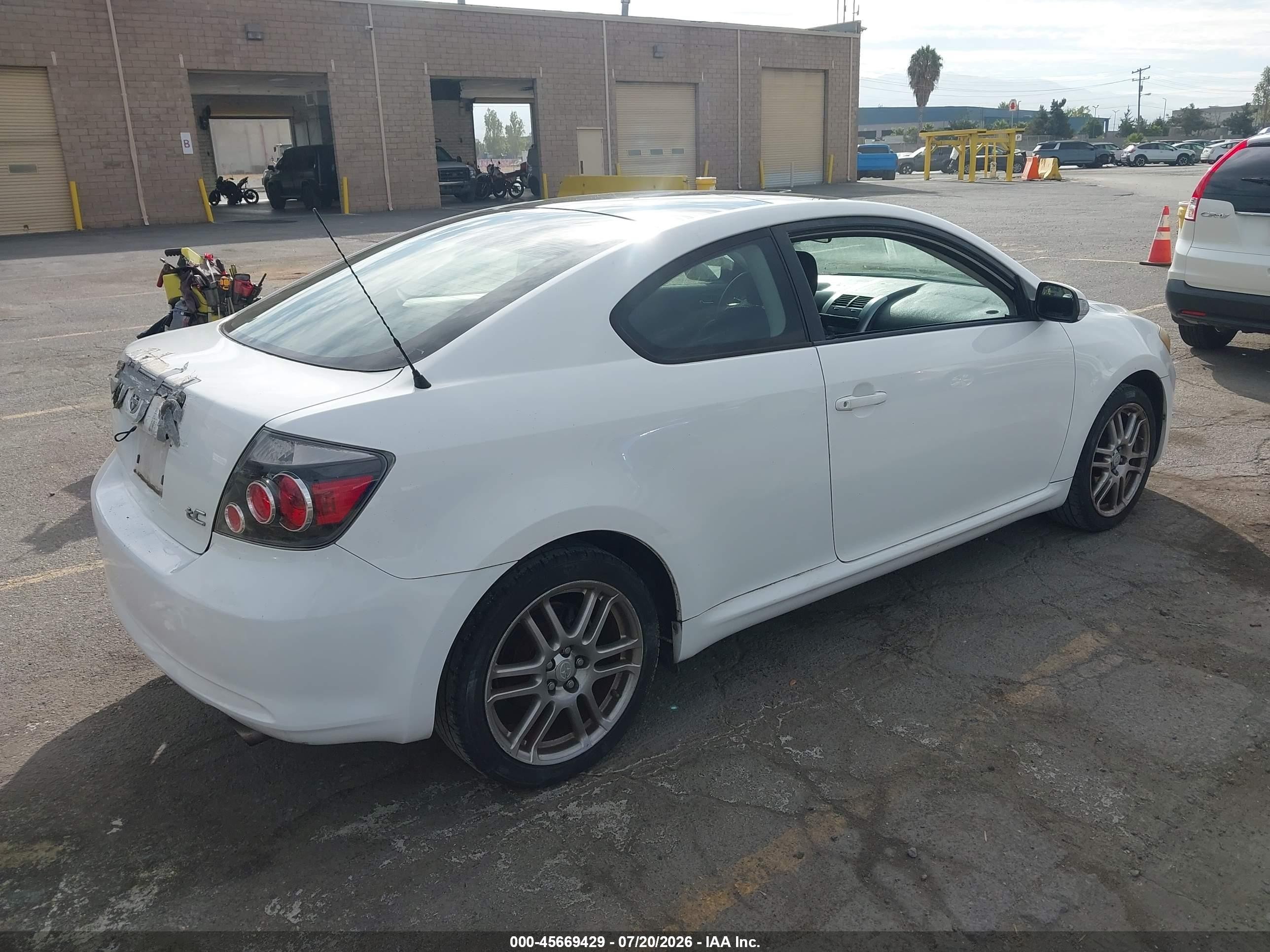 2008 Scion Tc VIN JTKDE167180241647 IAAI salvage auction — Rear End, Salvage (California), sold $1,000 on 2026-09-11 (photo 4)