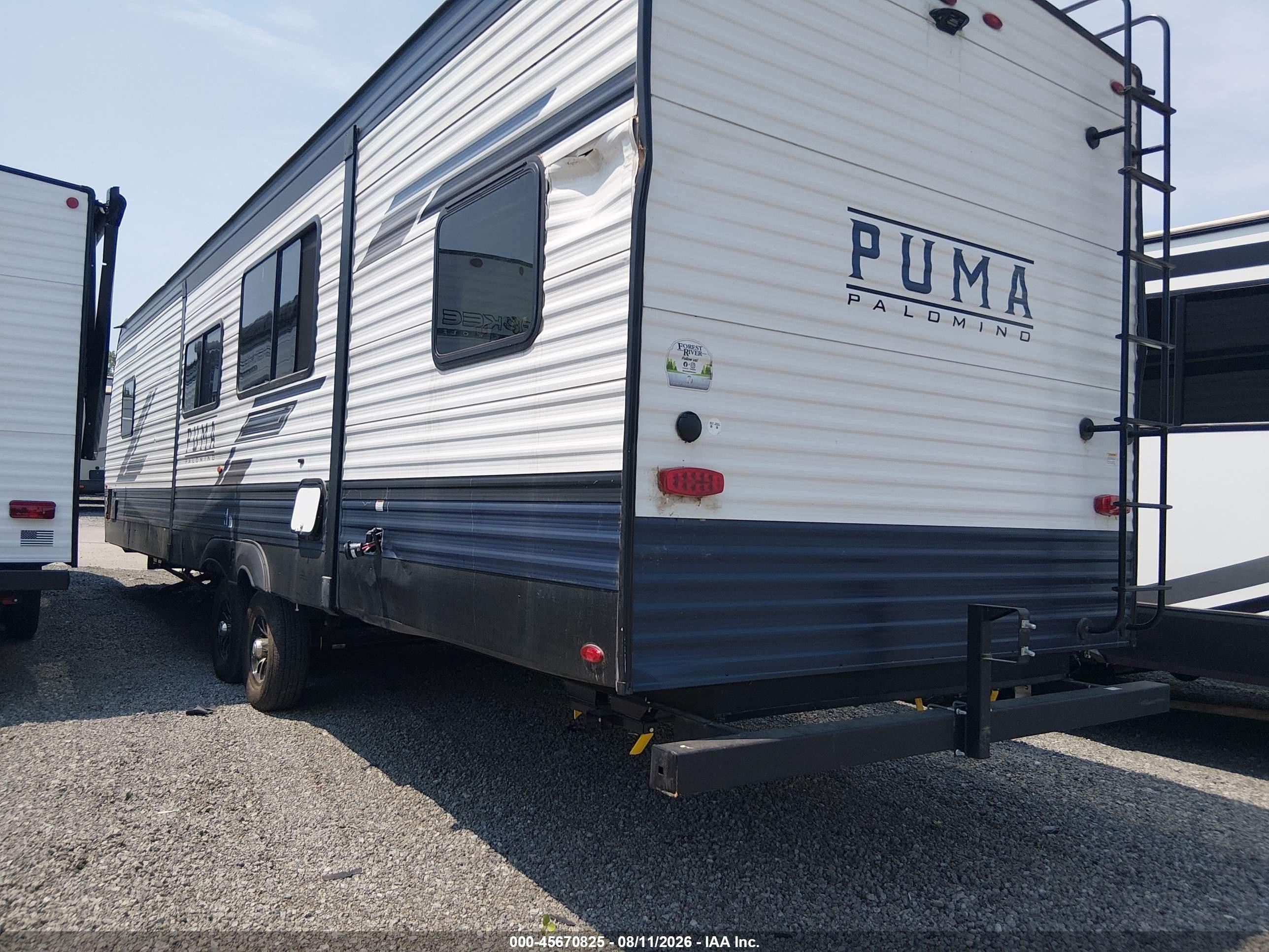 2024 Palomino Other VIN 5ZT2PUTB0R4019998 IAAI salvage auction — Water/Flood, Salvage (Illinois), sold $725 on 2026-10-06 (photo 3)