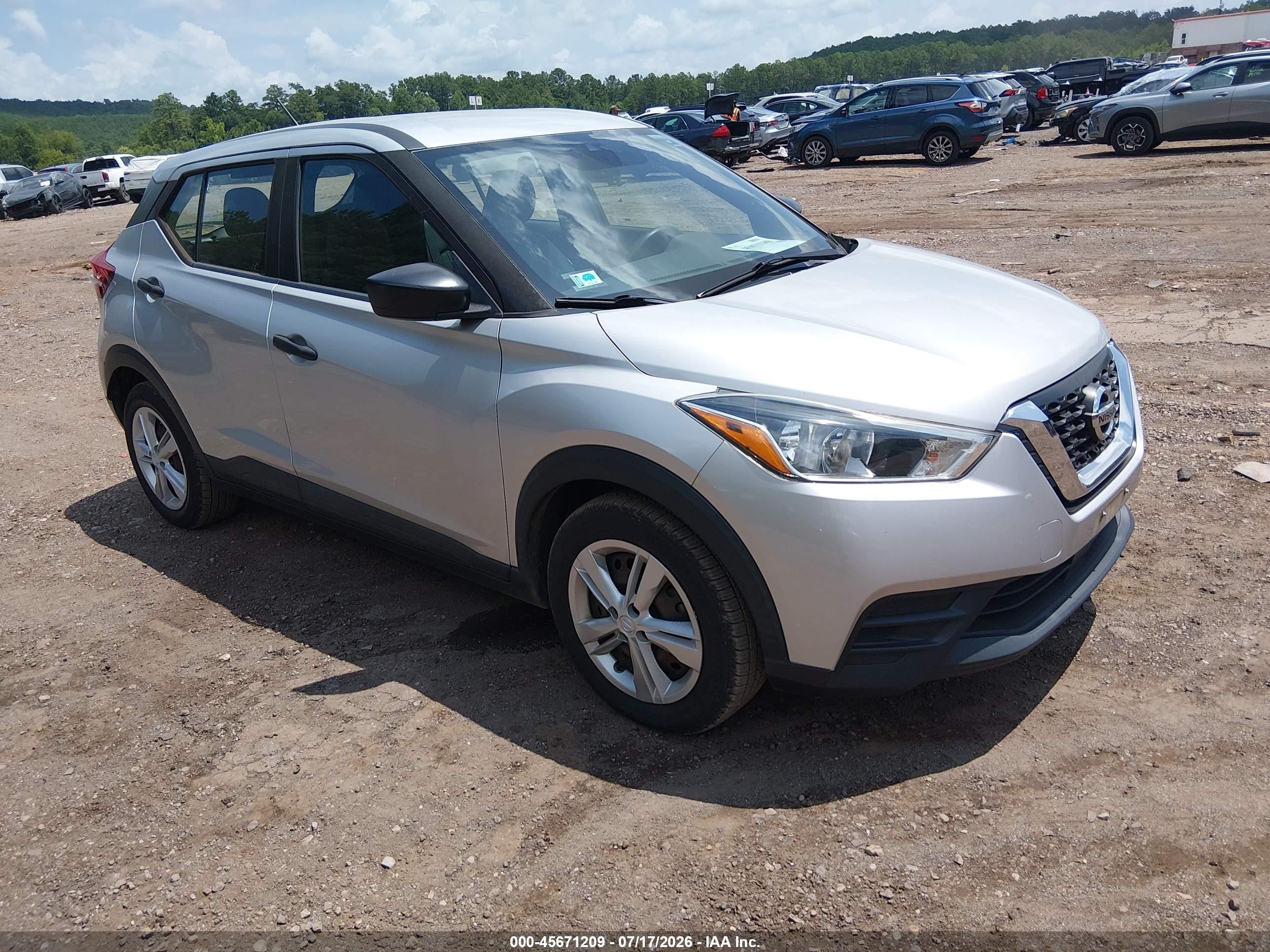 2020 Nissan Kicks VIN 3N1CP5BV4LL527709 — IAAI salvage auction photo