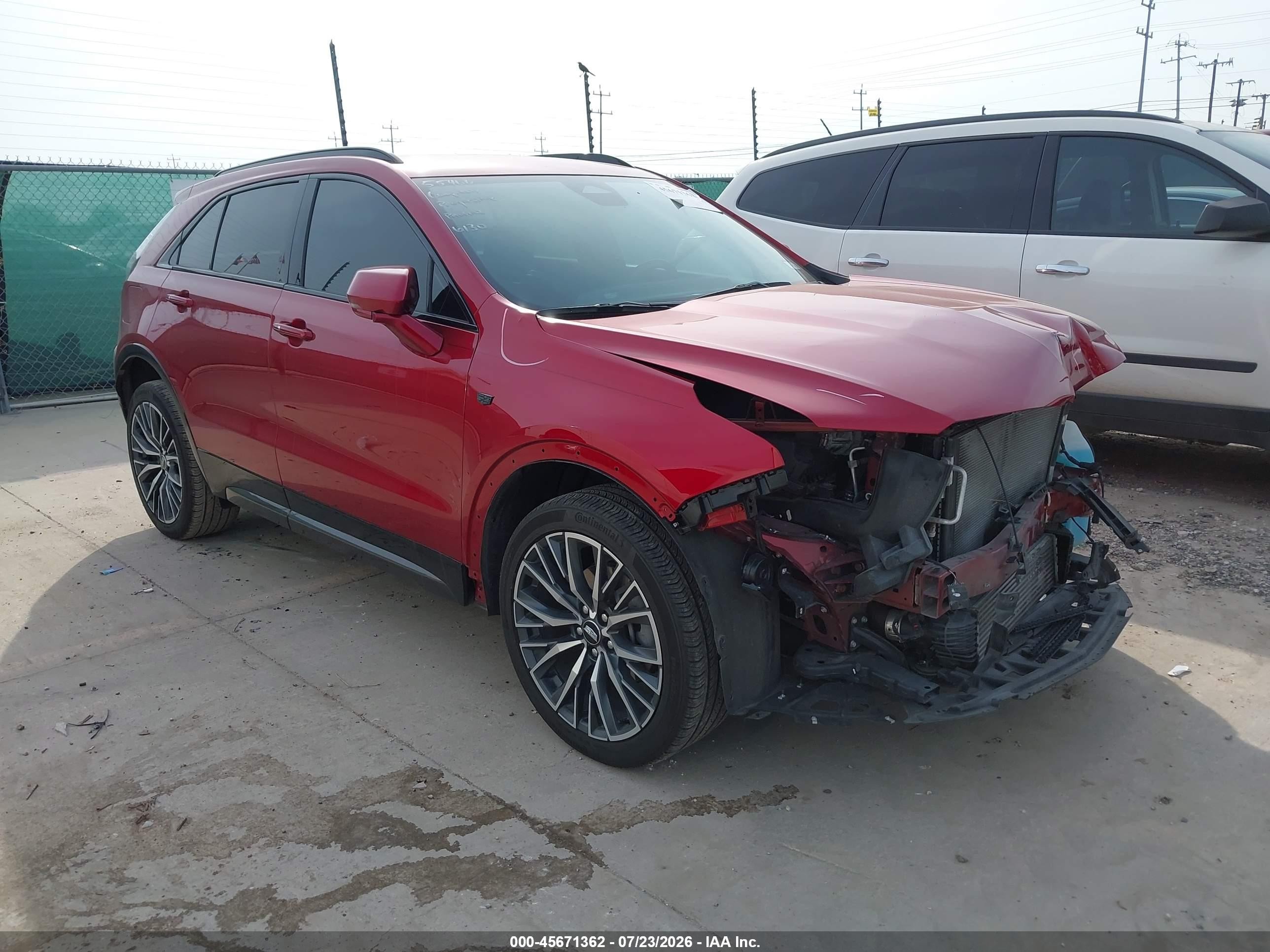 2024 Cadillac XT4 VIN 1GYFZER43RF119880 — IAAI salvage auction photo