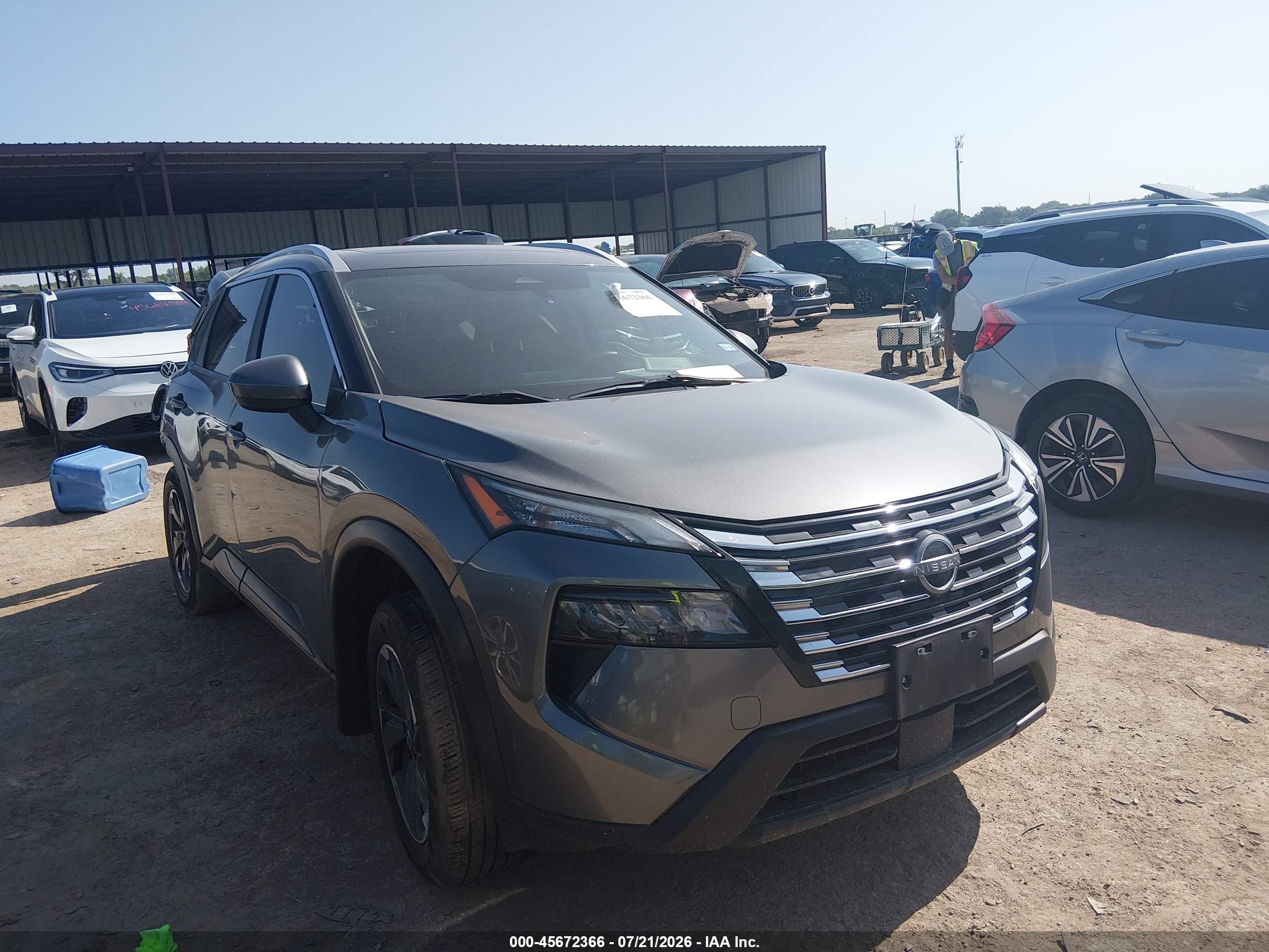 2024 Nissan Rogue VIN 5N1BT3BA2RC743998 — IAAI salvage auction photo