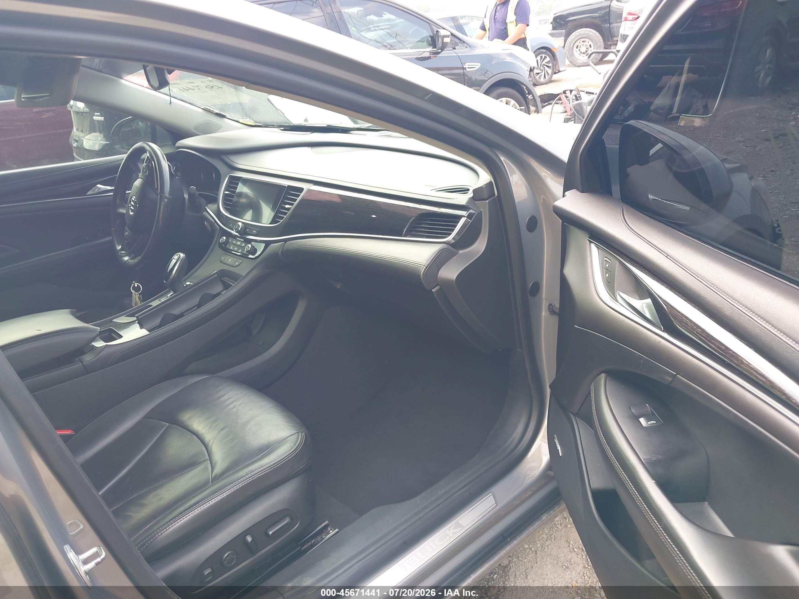 2017 Buick LaCrosse VIN 1G4ZR5SS5HU159007 IAAI salvage auction — Front End, Wait Title, sold $2,150 on 2026-09-22 (photo 5)