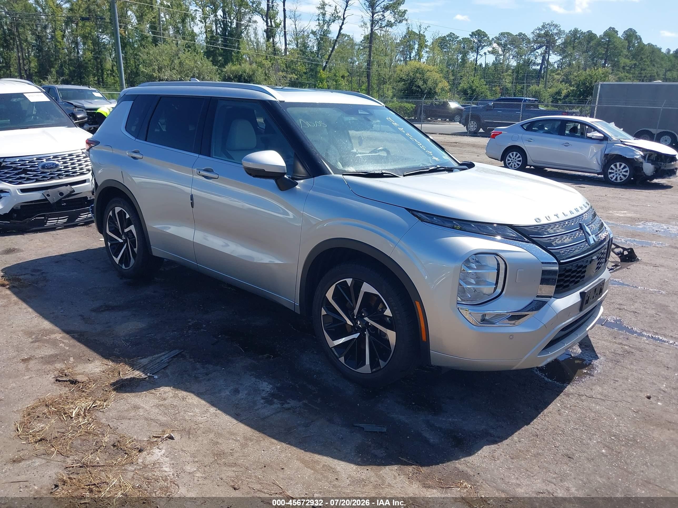 2023 Mitsubishi Outlander VIN JA4J4VA84PZ043962 — IAAI salvage auction photo