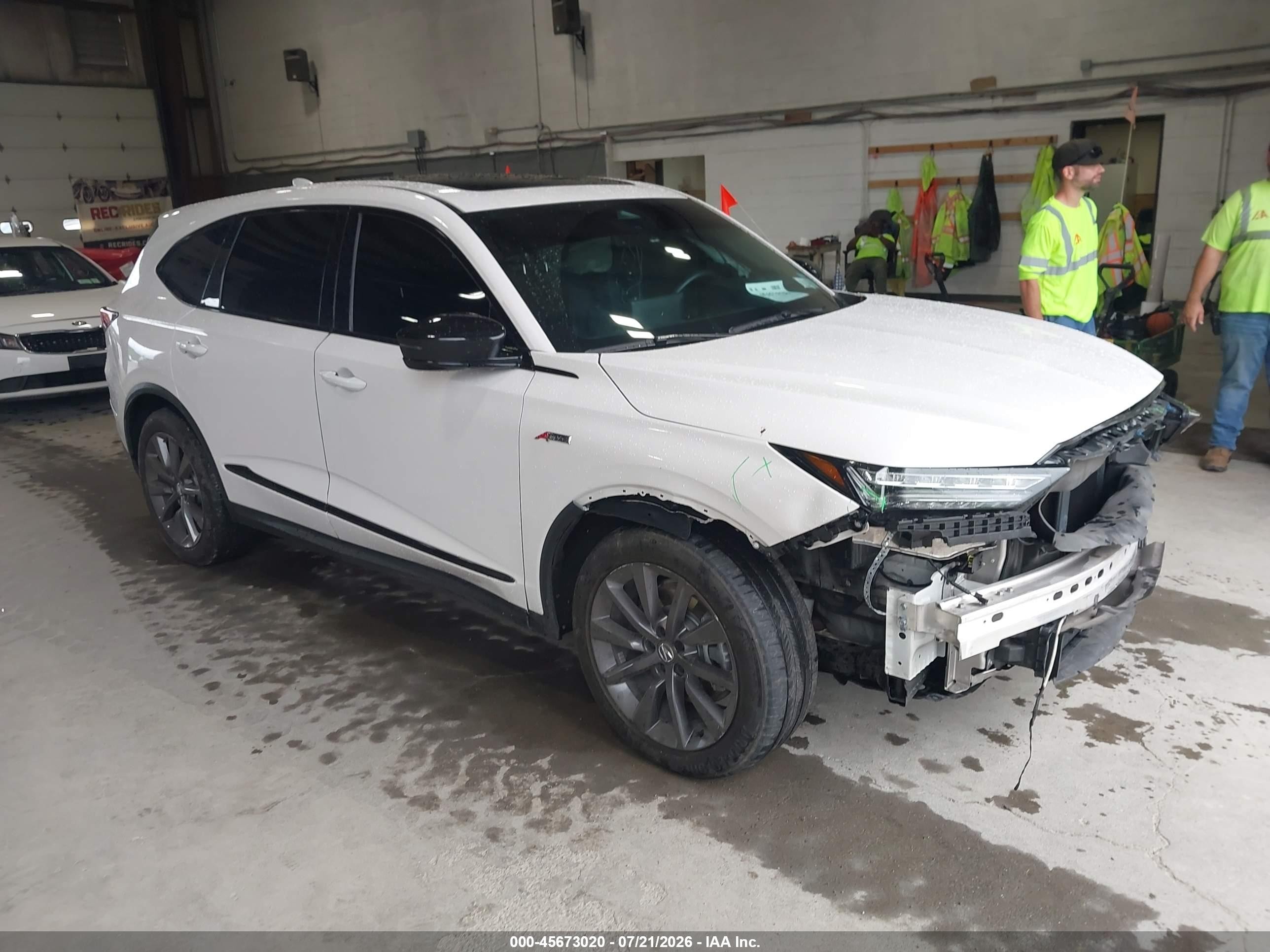 2025 Acura MDX VIN 5J8YE1H06SL015796 — IAAI salvage auction photo