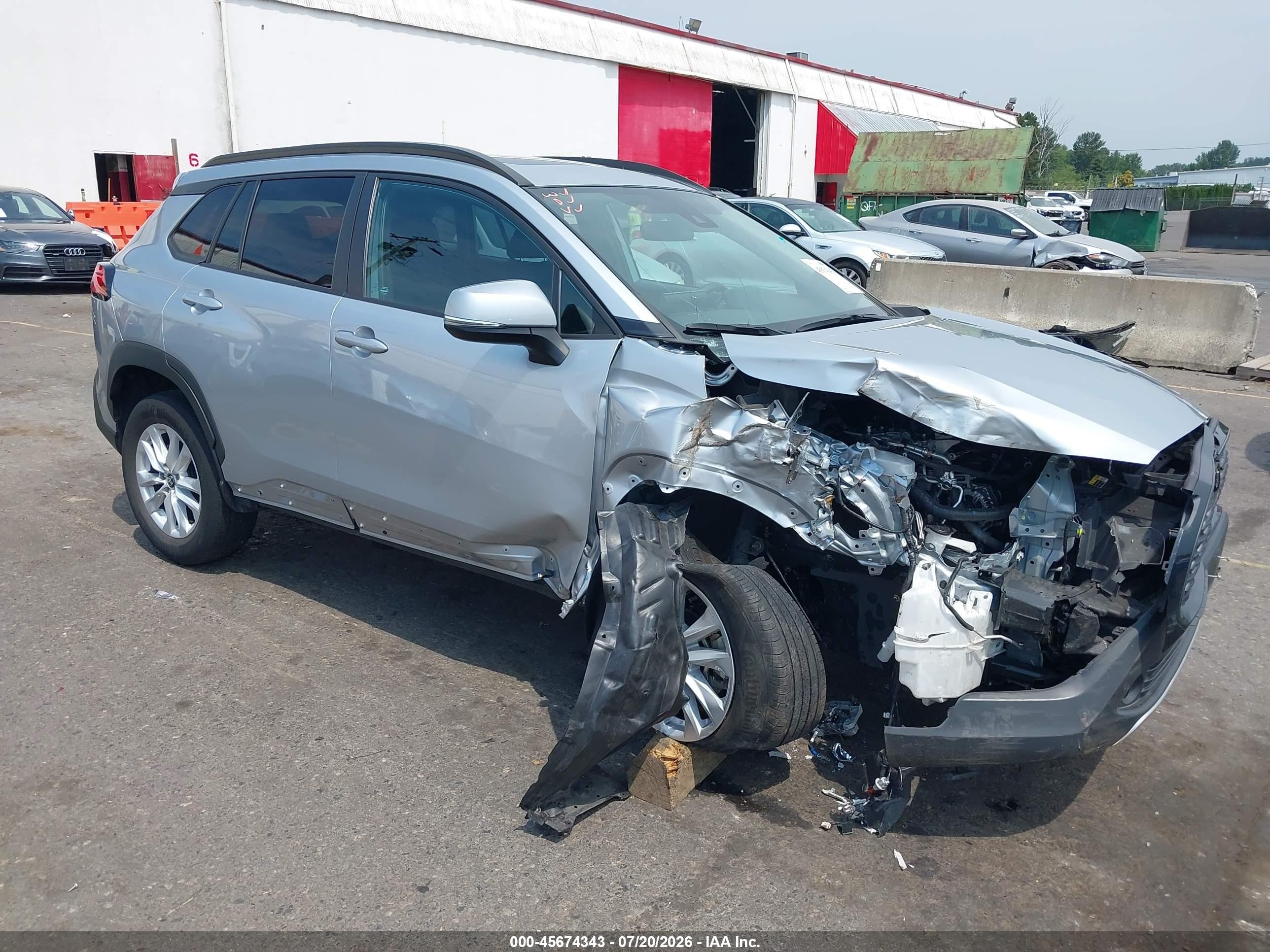 2022 Toyota Corolla Cross VIN 7MUBAABG7NV011660 — IAAI salvage auction photo