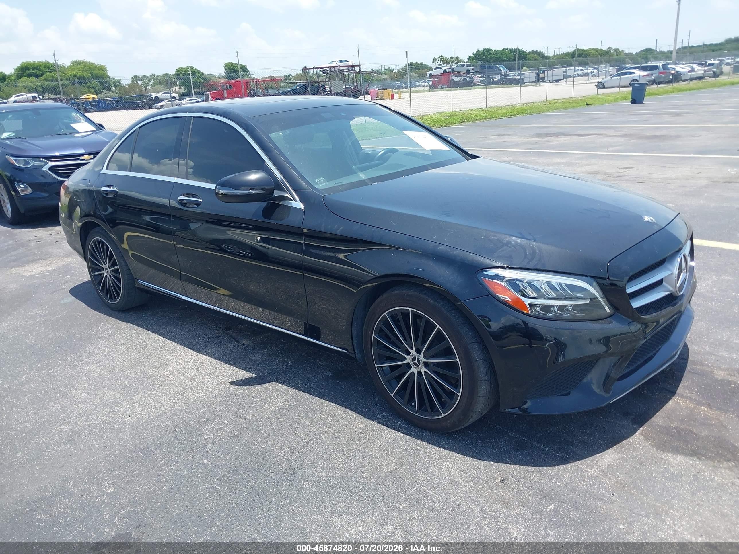 2020 Mercedes-Benz C-Class VIN 55SWF8DB0LU323228 — IAAI salvage auction photo