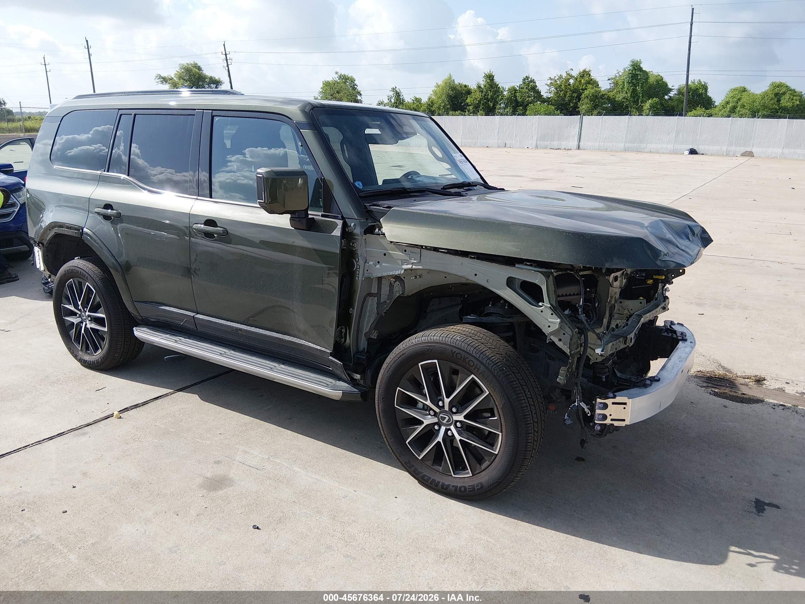 2025 Lexus GX 550 VIN JTJTBCDX6S5036665 — IAAI salvage auction photo