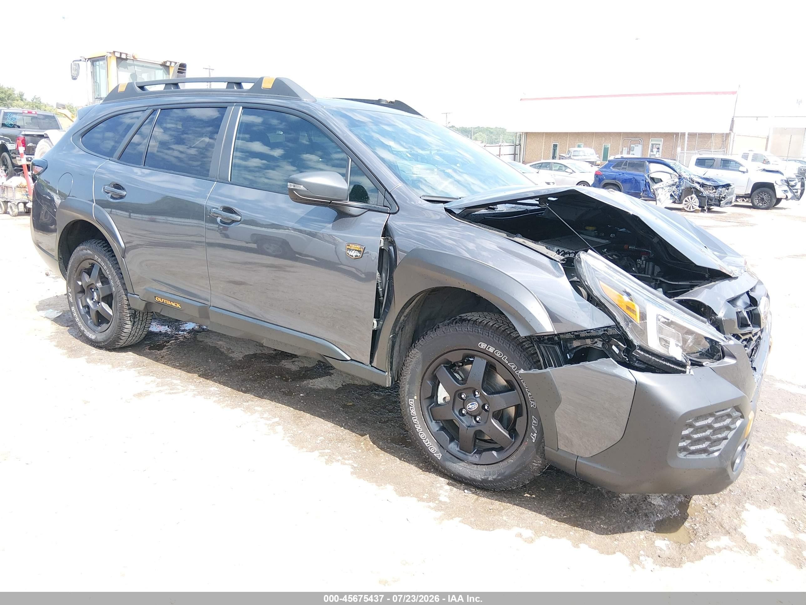 2025 Subaru Outback VIN 4S4BTGUD2S3282693 — IAAI salvage auction photo
