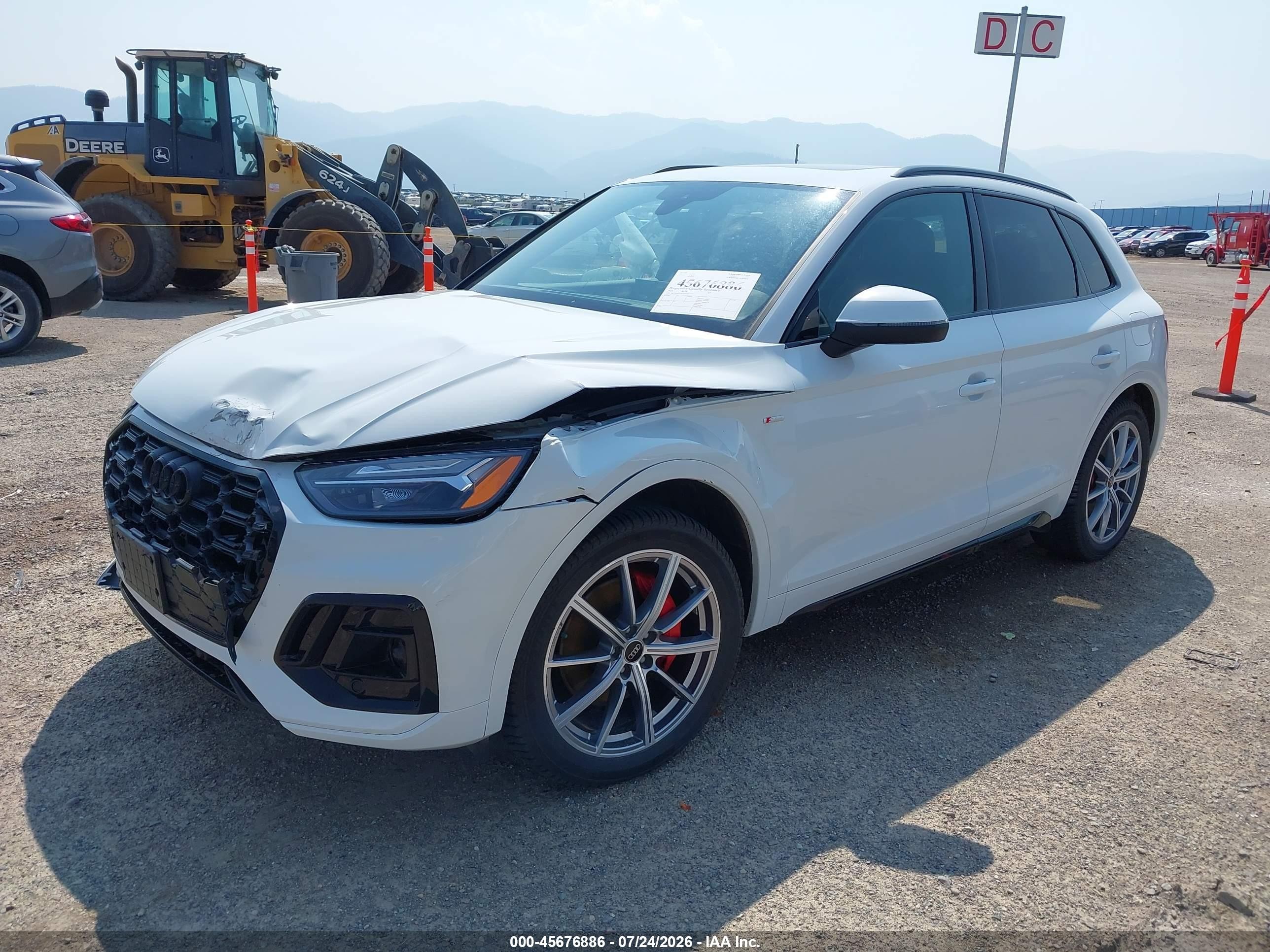 2024 Audi Q5 VIN WA1E2AFY3R2033542 IAAI salvage auction — Front End, Salvage (Montana), sold $15,900 on 2026-09-11 (photo 2)