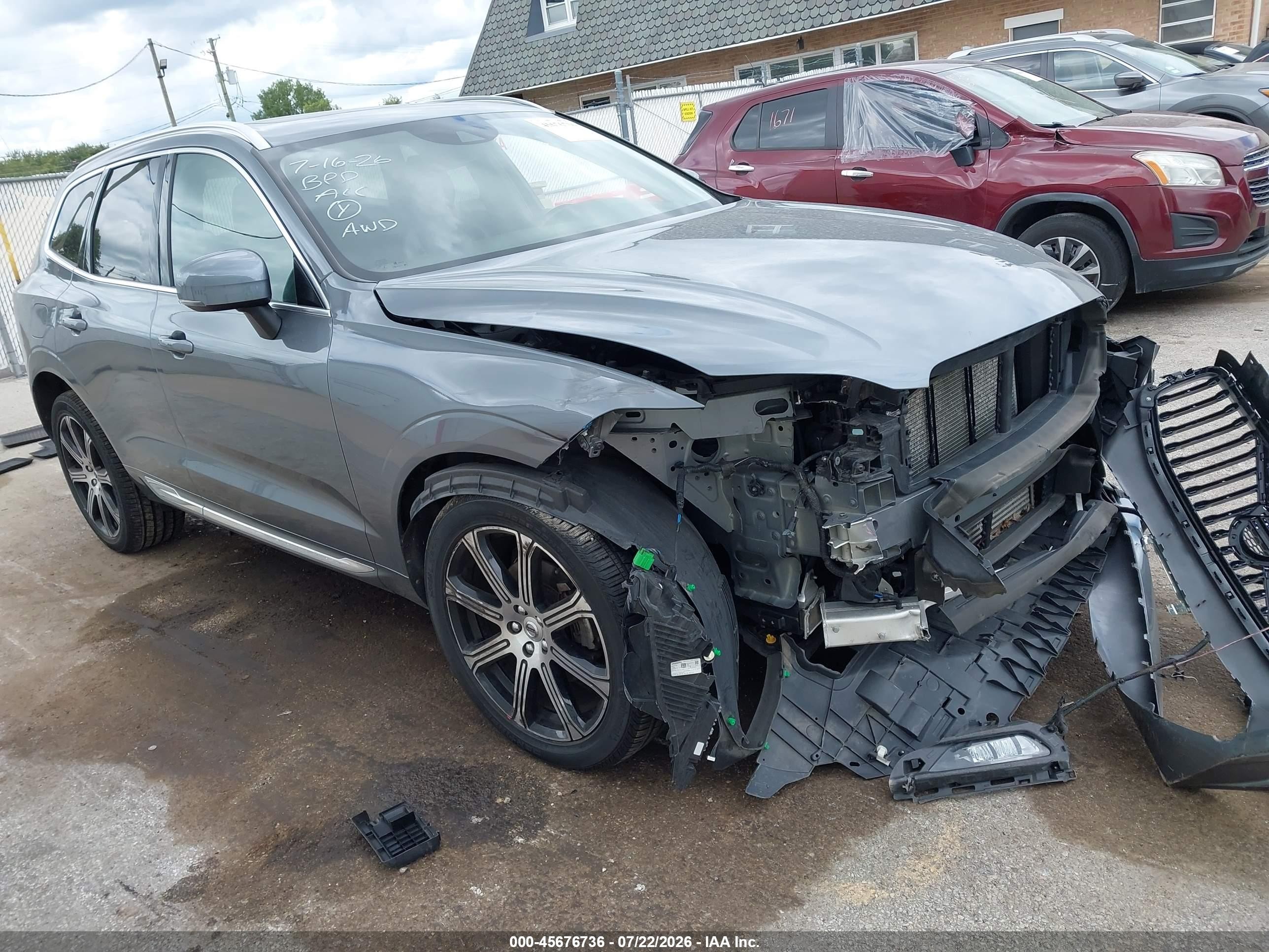 2021 Volvo XC60 VIN YV4102RLXM1865794 — IAAI salvage auction photo