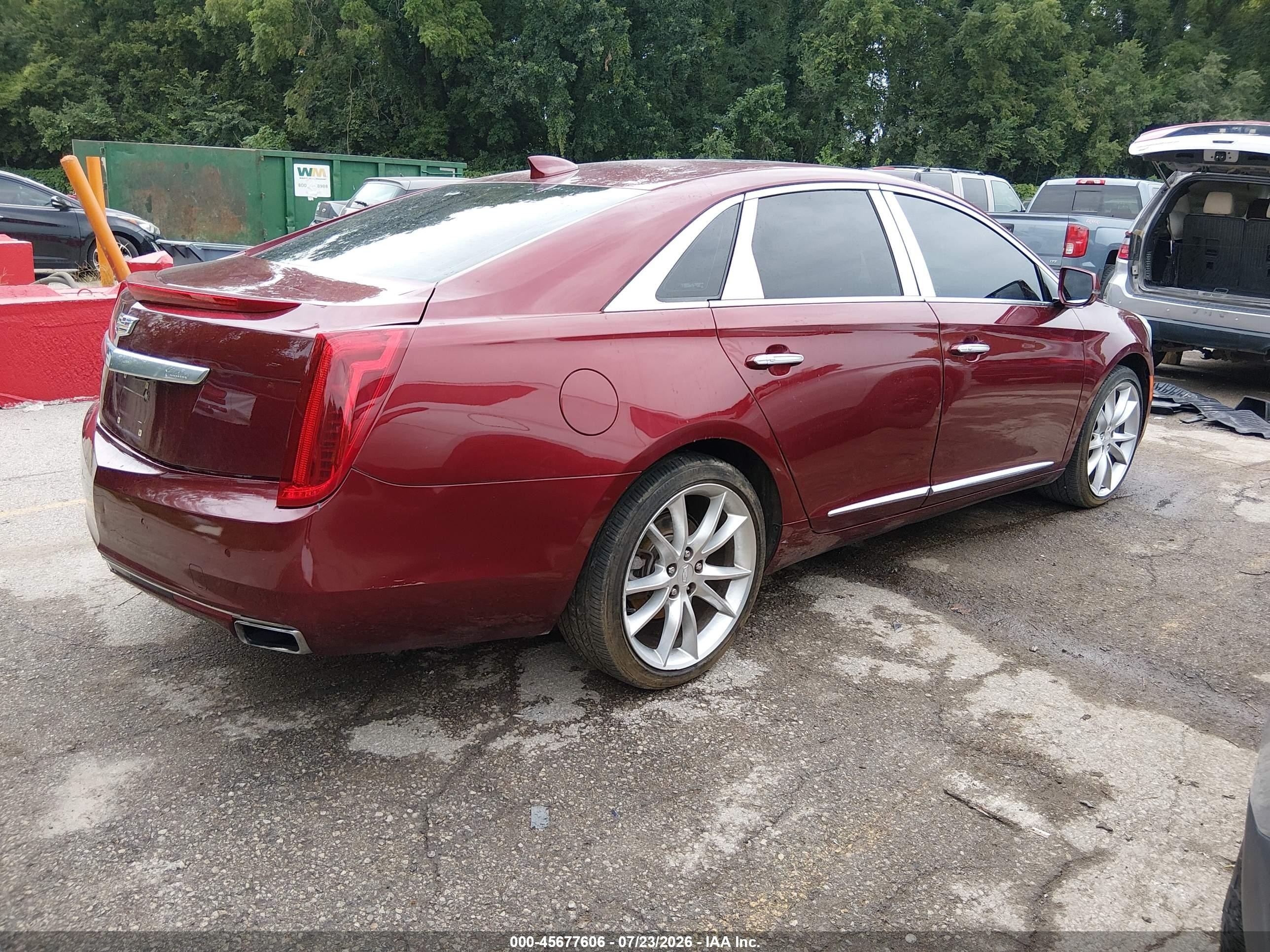 2016 Cadillac XTS VIN 2G61P5S31G9180225 IAAI salvage auction — Side, Wait Title, sold $1,300 on 2026-09-20 (photo 4)