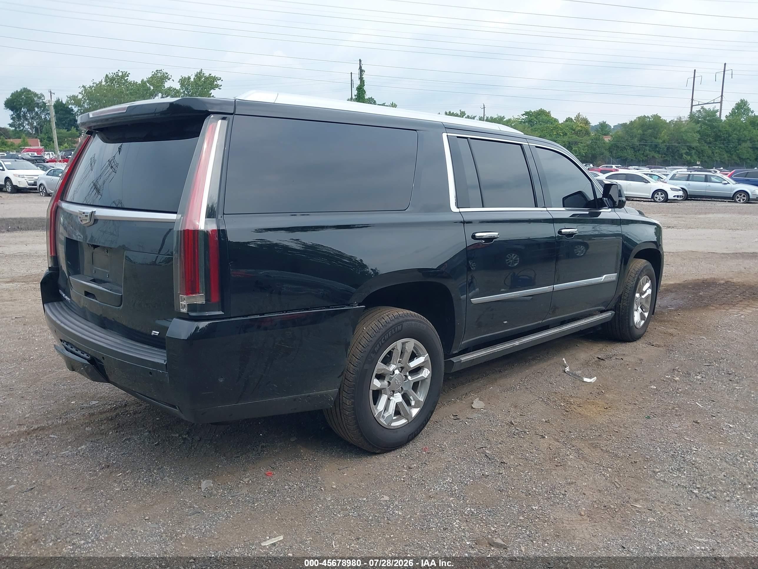 2017 Cadillac Escalade ESV VIN 1GYS4KKJ1HR271469 IAAI salvage auction — Rear End, Wait Title, sold $4,050 on 2026-09-20 (photo 4)