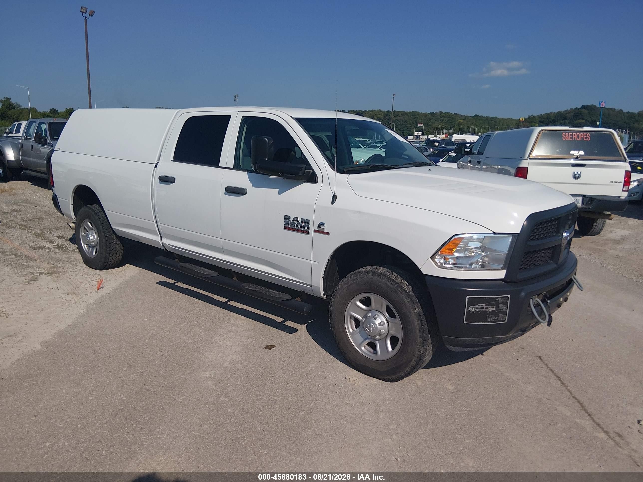 2017 Ram 3500 VIN 3C63R3GL5HG762324 — IAAI salvage auction photo