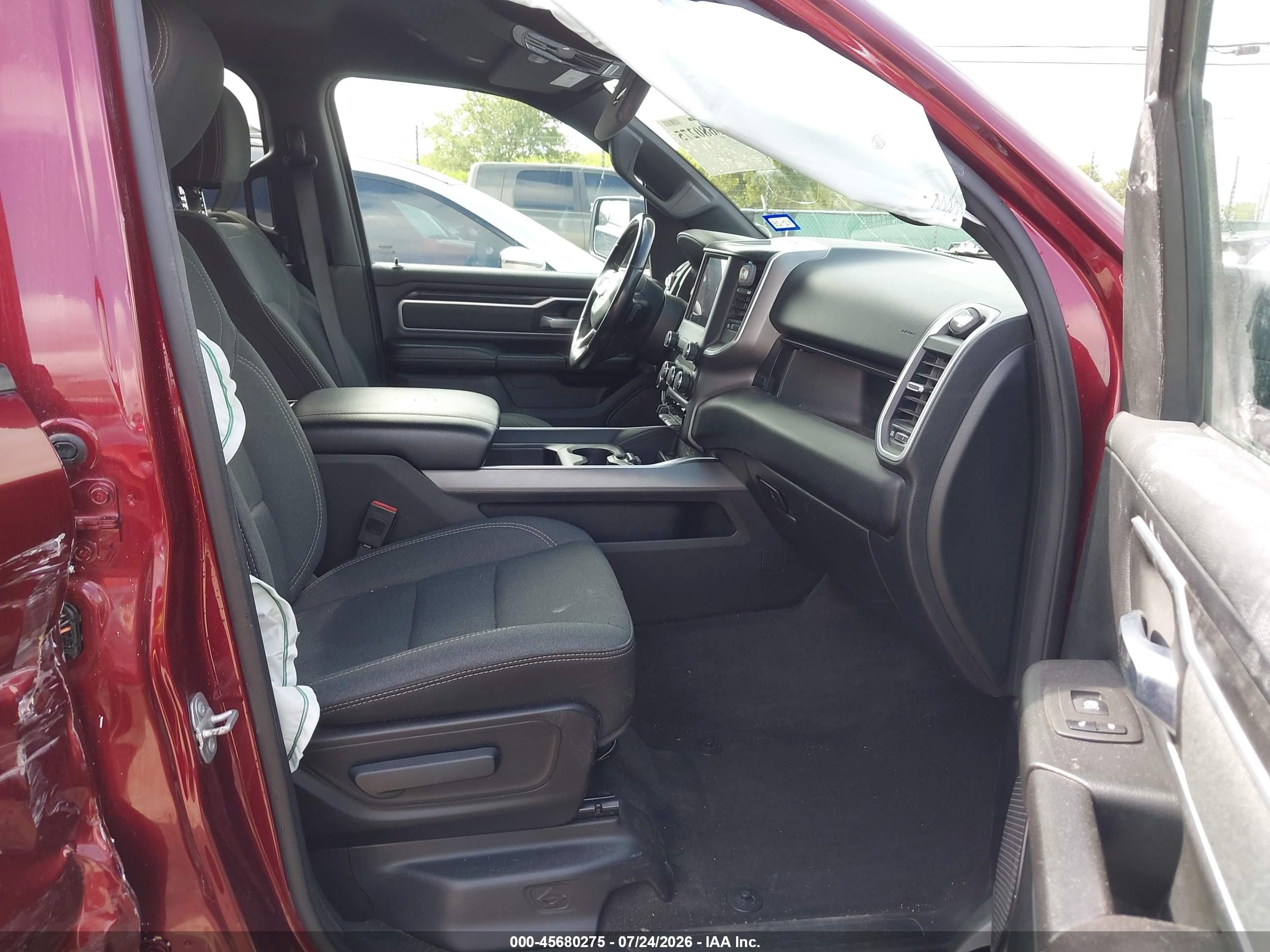 2022 Ram 1500 VIN 1C6RREFT7NN152421 IAAI salvage auction — Side, Salvage (Texas), sold $10,400 on 2026-09-19 (photo 5)