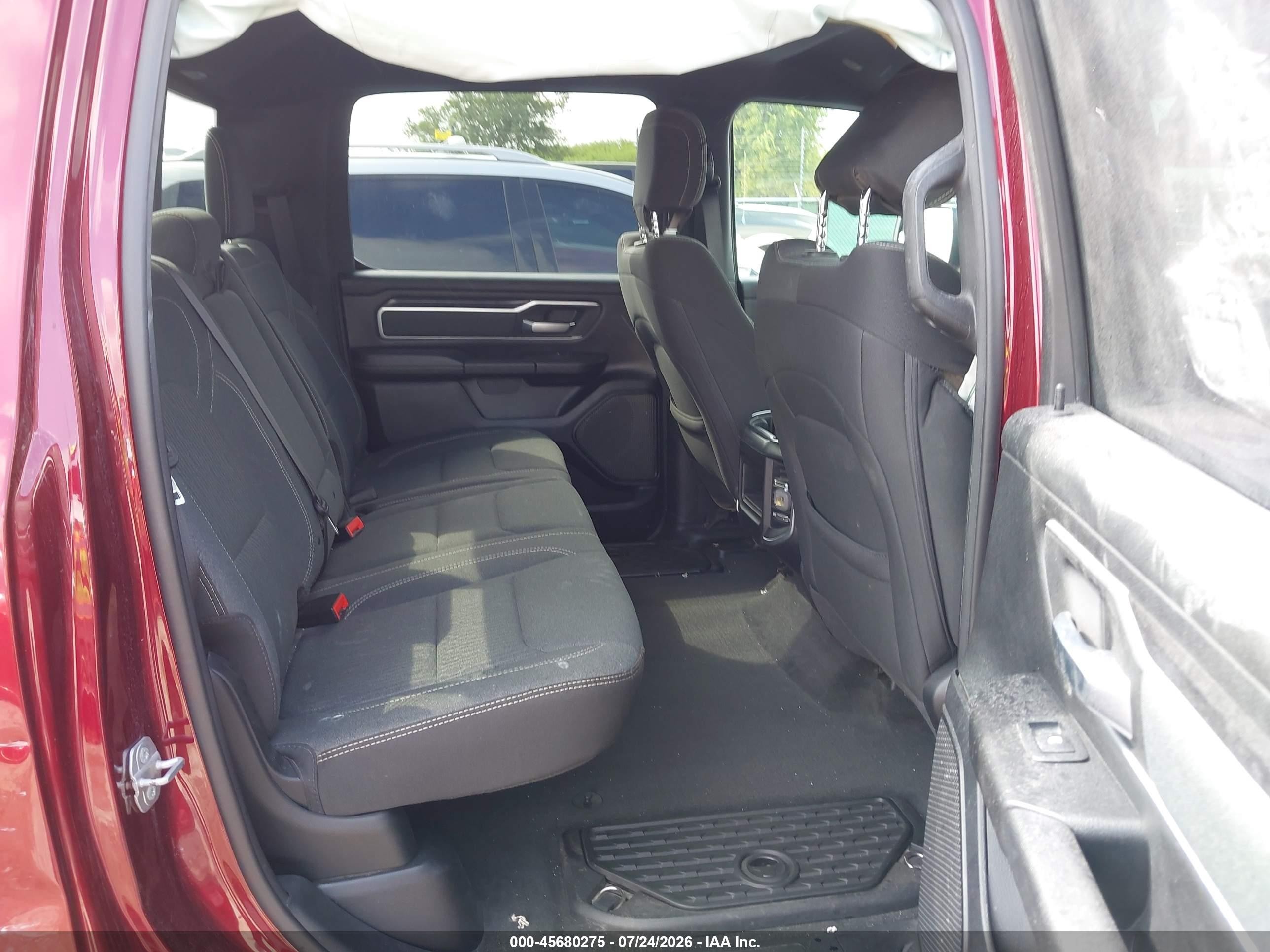 2022 Ram 1500 VIN 1C6RREFT7NN152421 IAAI salvage auction — Side, Salvage (Texas), sold $10,400 on 2026-09-19 (photo 8)