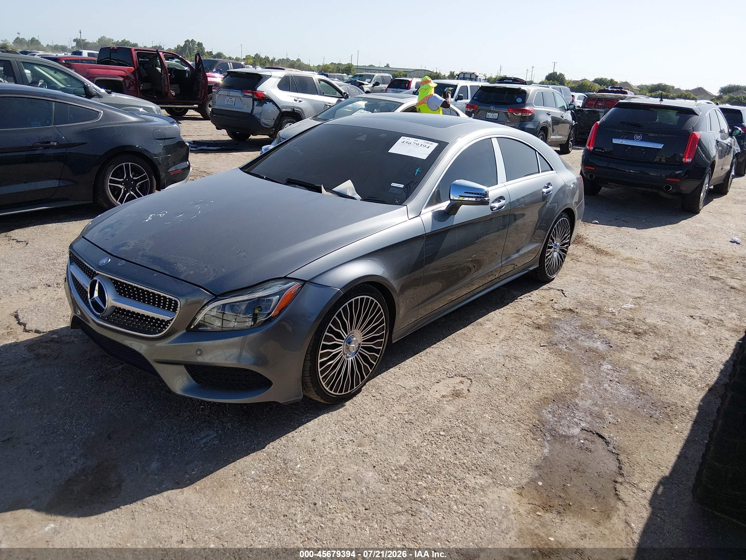 2016 Mercedes-benz Clc-klasse VIN WDDLJ6FB6GA176342 IAAI salvage auction — Side, Original (Texas), sold $9,750 on 2026-09-09 (photo 2)