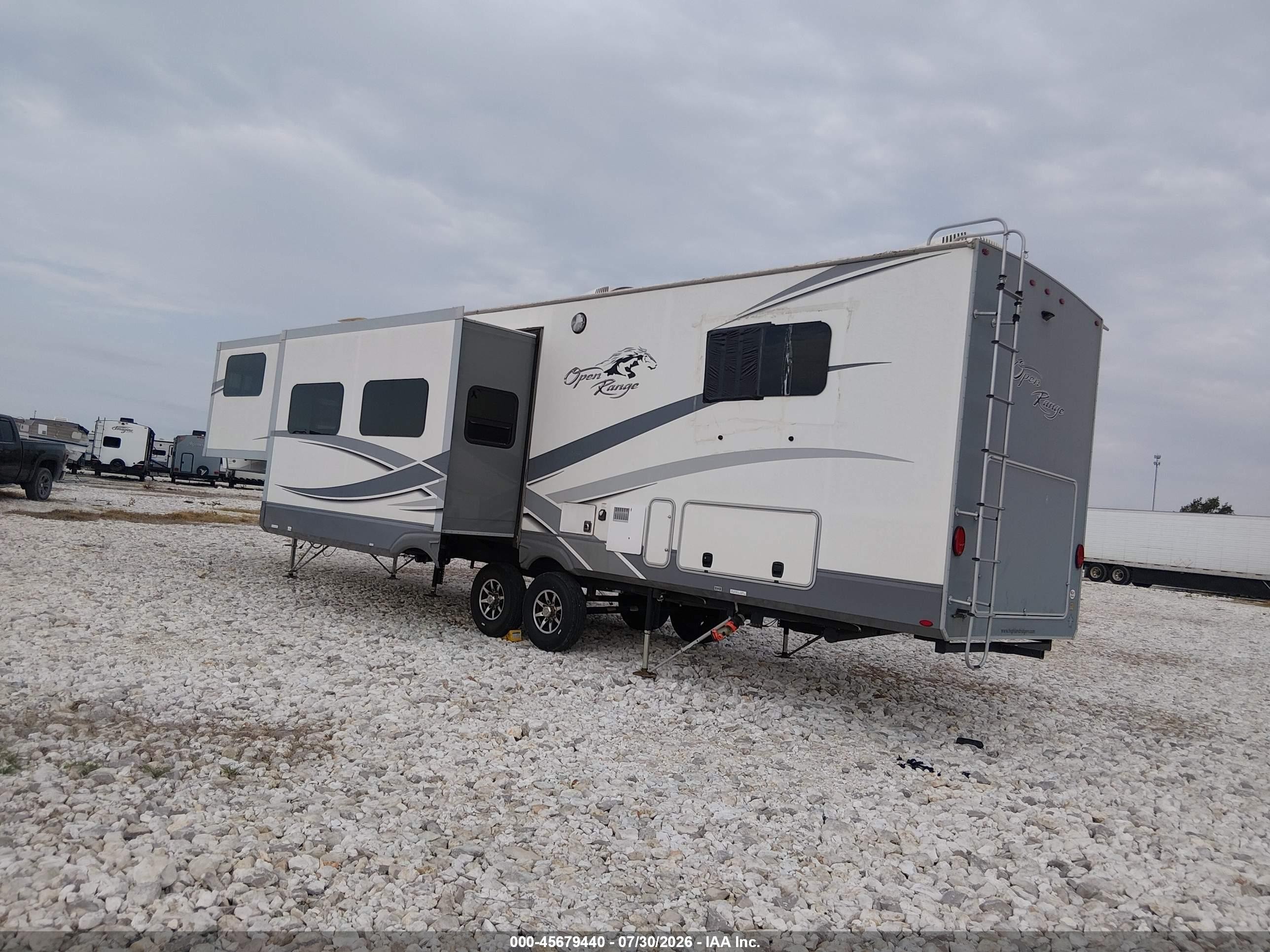 2020 Highland Ridge Open Range VIN 58TCH0BV8L3BF3110 IAAI salvage auction — Storm Damage, Clear (Arkansas), sold $18,500 on 2026-09-10 (photo 3)