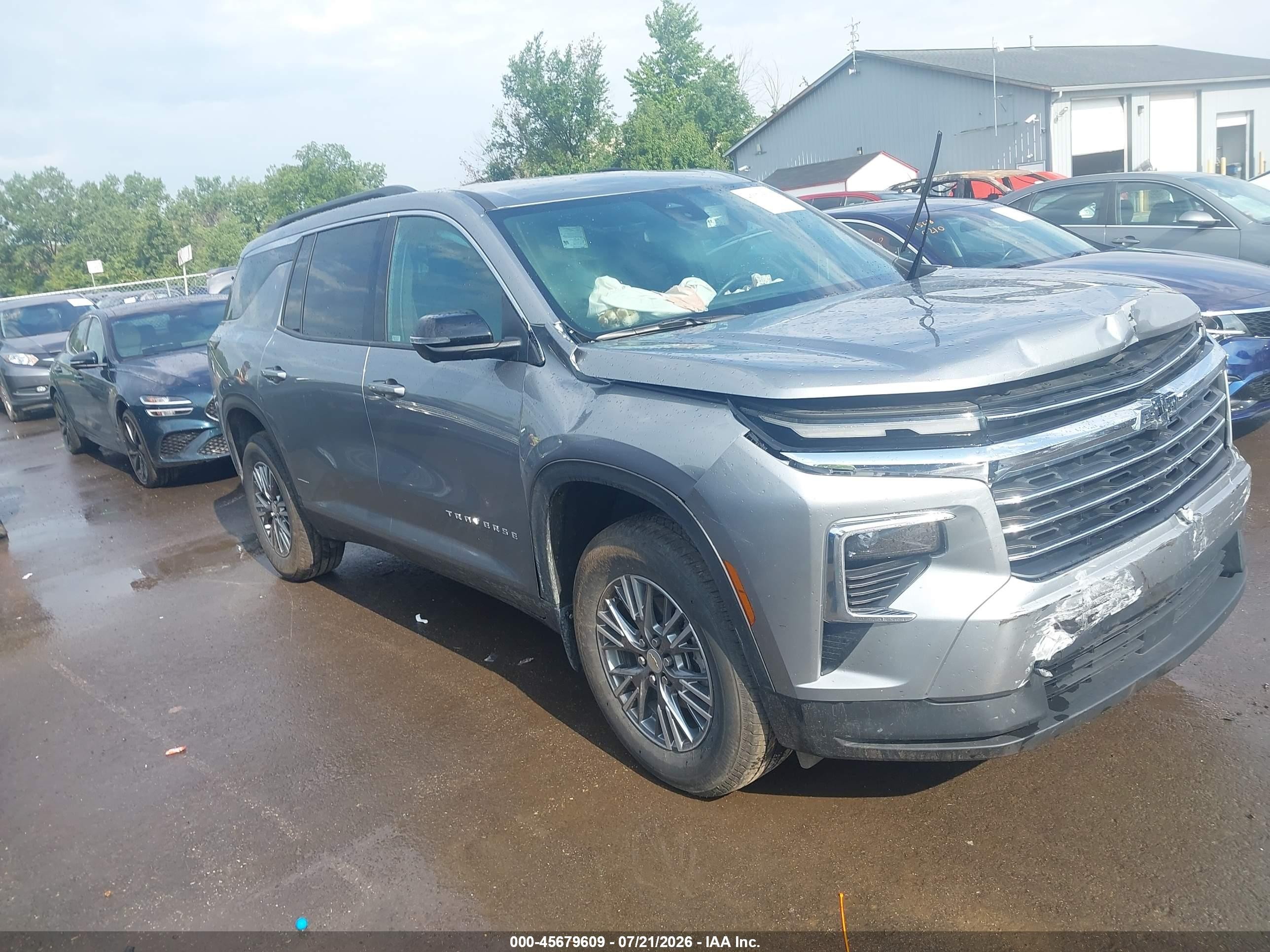 2025 Chevrolet Traverse VIN 1GNERGRS9SJ297685 — IAAI salvage auction photo