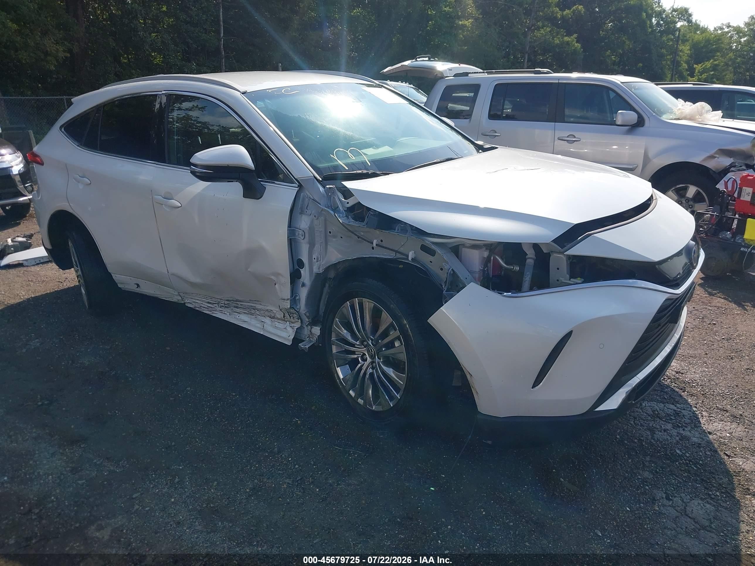 2023 Toyota Venza VIN JTEAAAAH3PJ141608 — IAAI salvage auction photo
