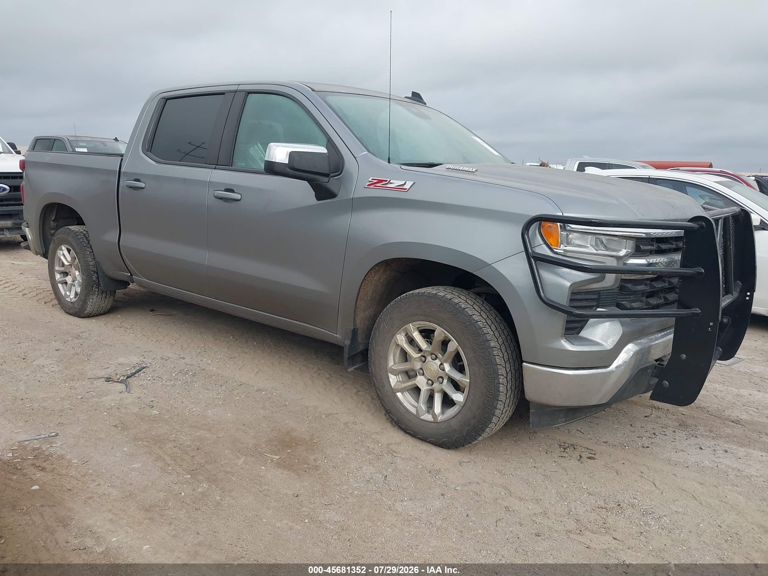2023 Chevrolet Silverado 1500 VIN 1GCUDDE8XPZ329550 — IAAI salvage auction photo