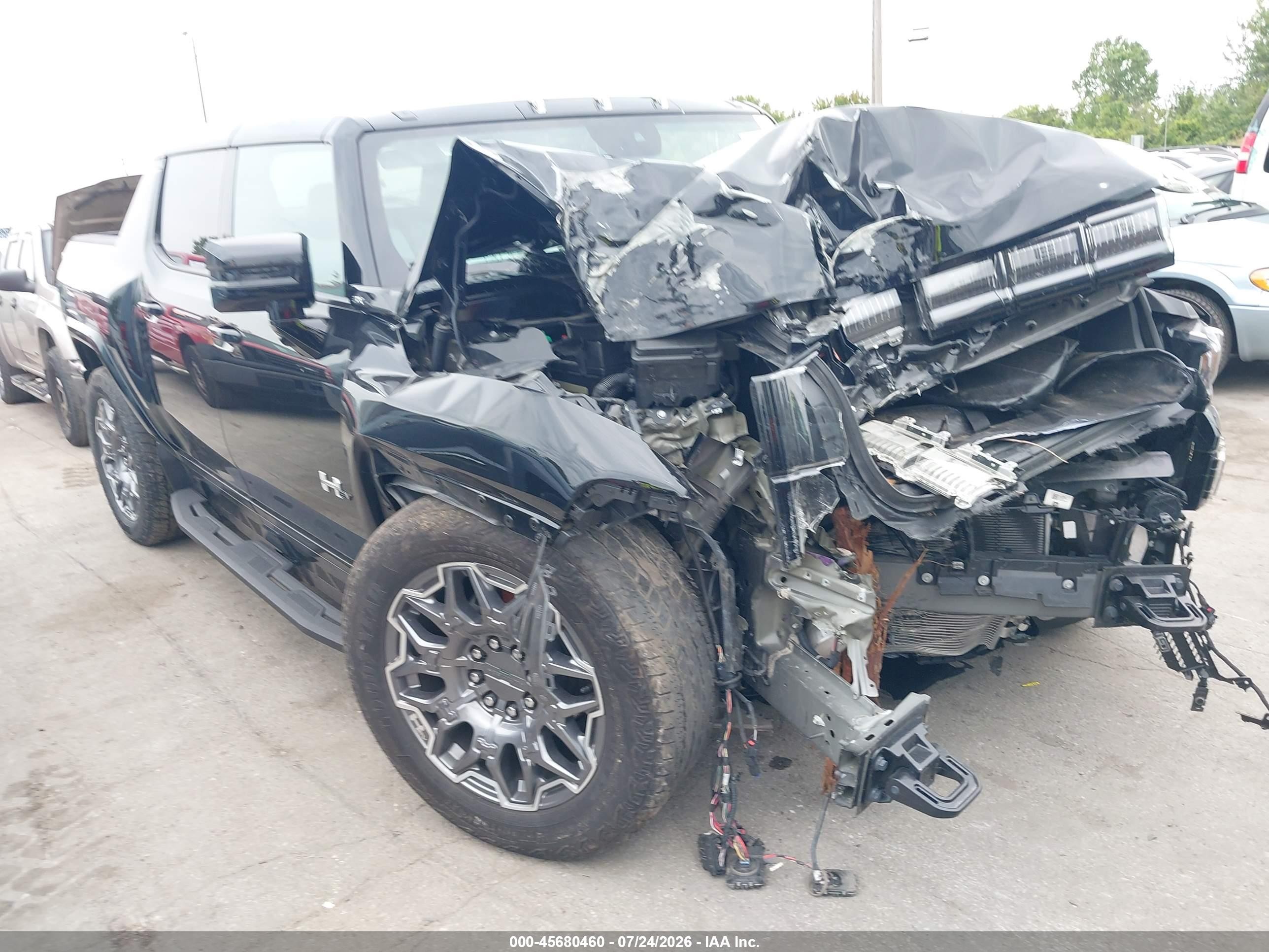 2024 GMC Hummer EV VIN 1GT40DDA7RU114854 — IAAI salvage auction photo
