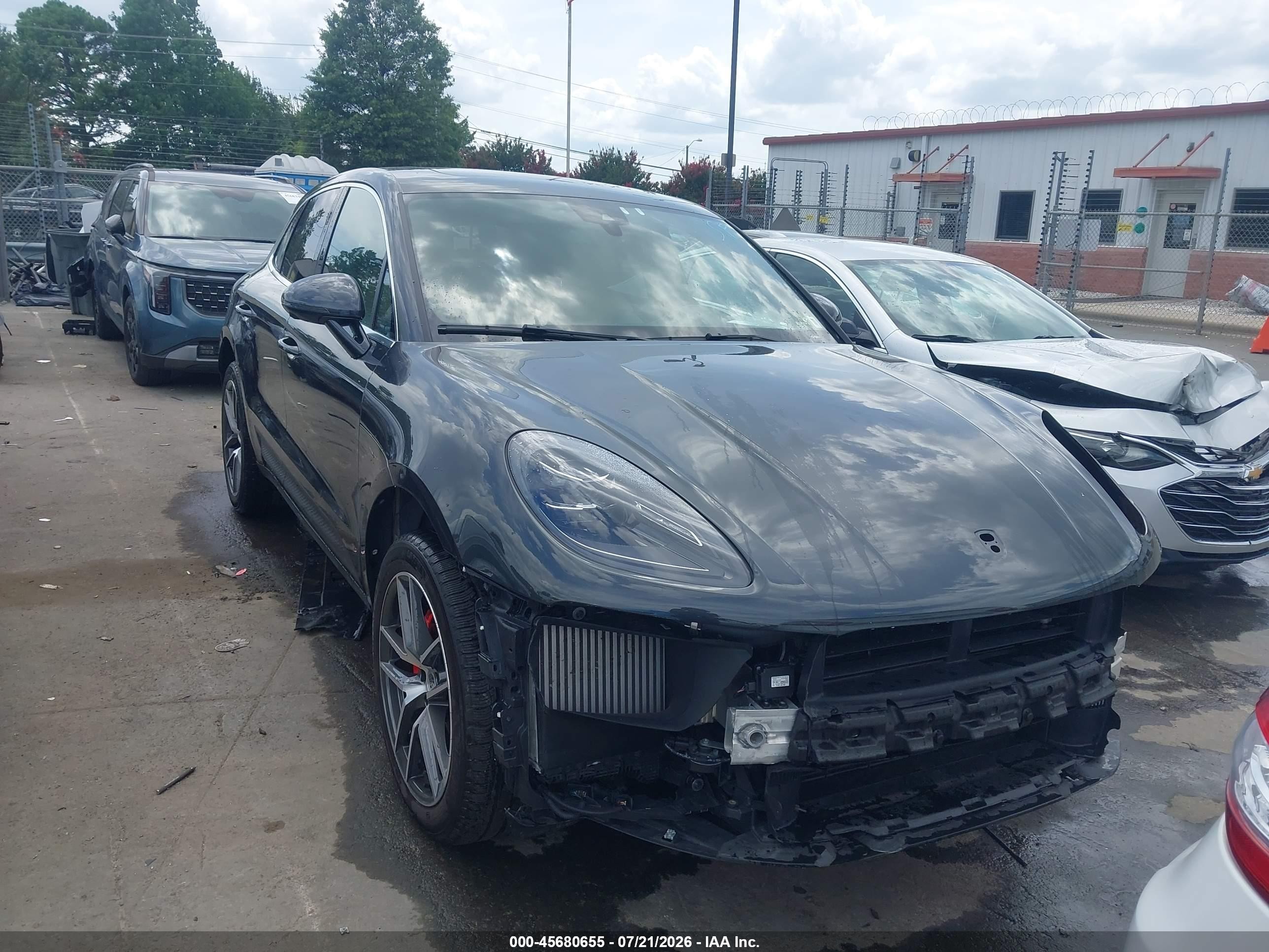 2022 Porsche Macan VIN WP1AG2A56NLB24736 — IAAI salvage auction photo