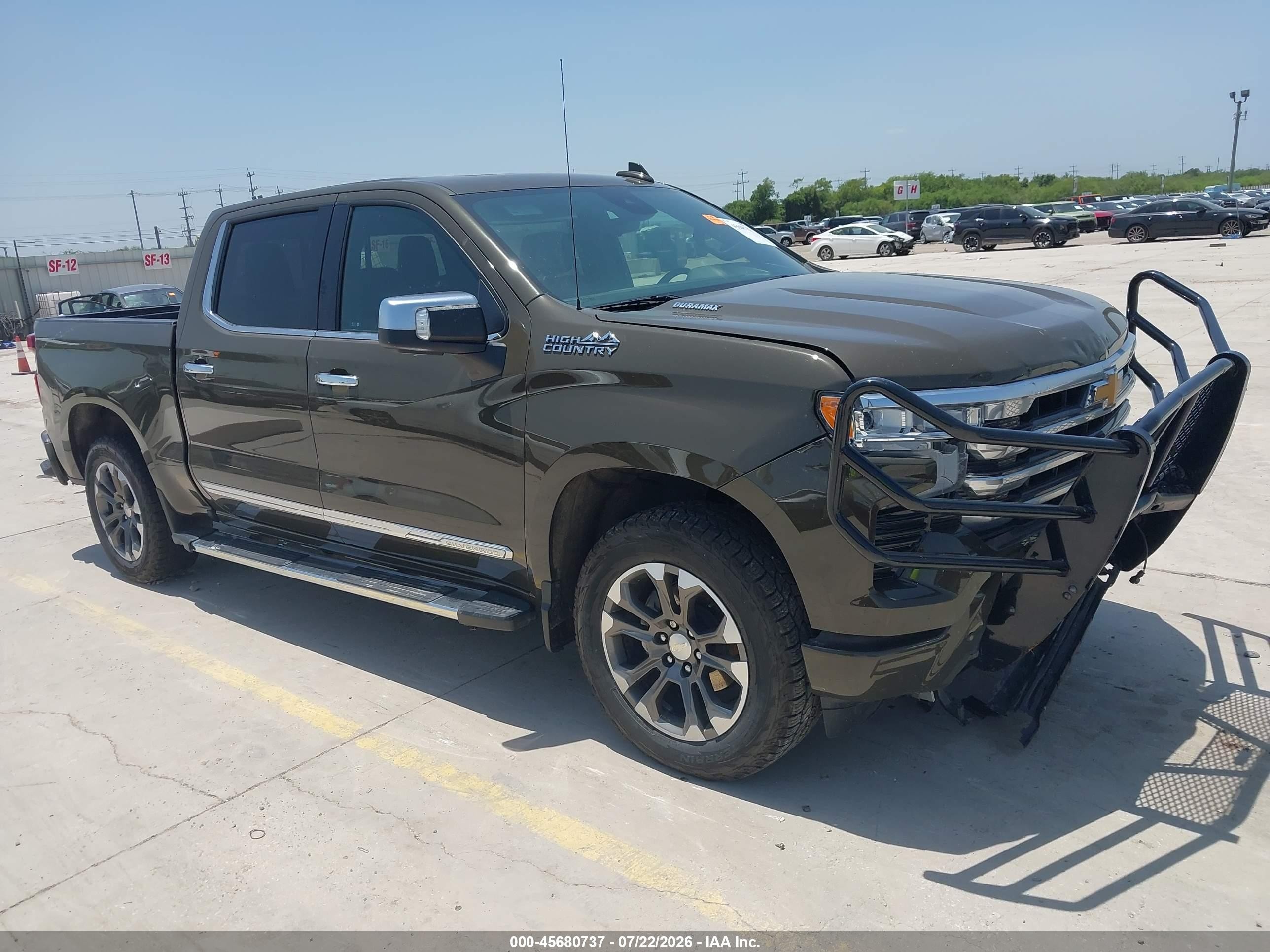 2023 Chevrolet Silverado 1500 VIN 1GCUDJE88PZ301065 — IAAI salvage auction photo