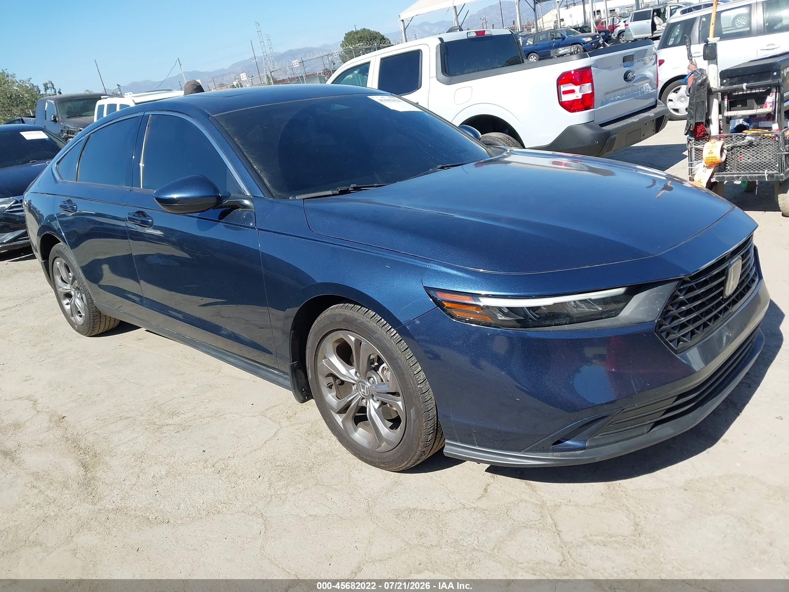 2024 Honda Accord VIN 1HGCY1F32RA040697 — IAAI salvage auction photo