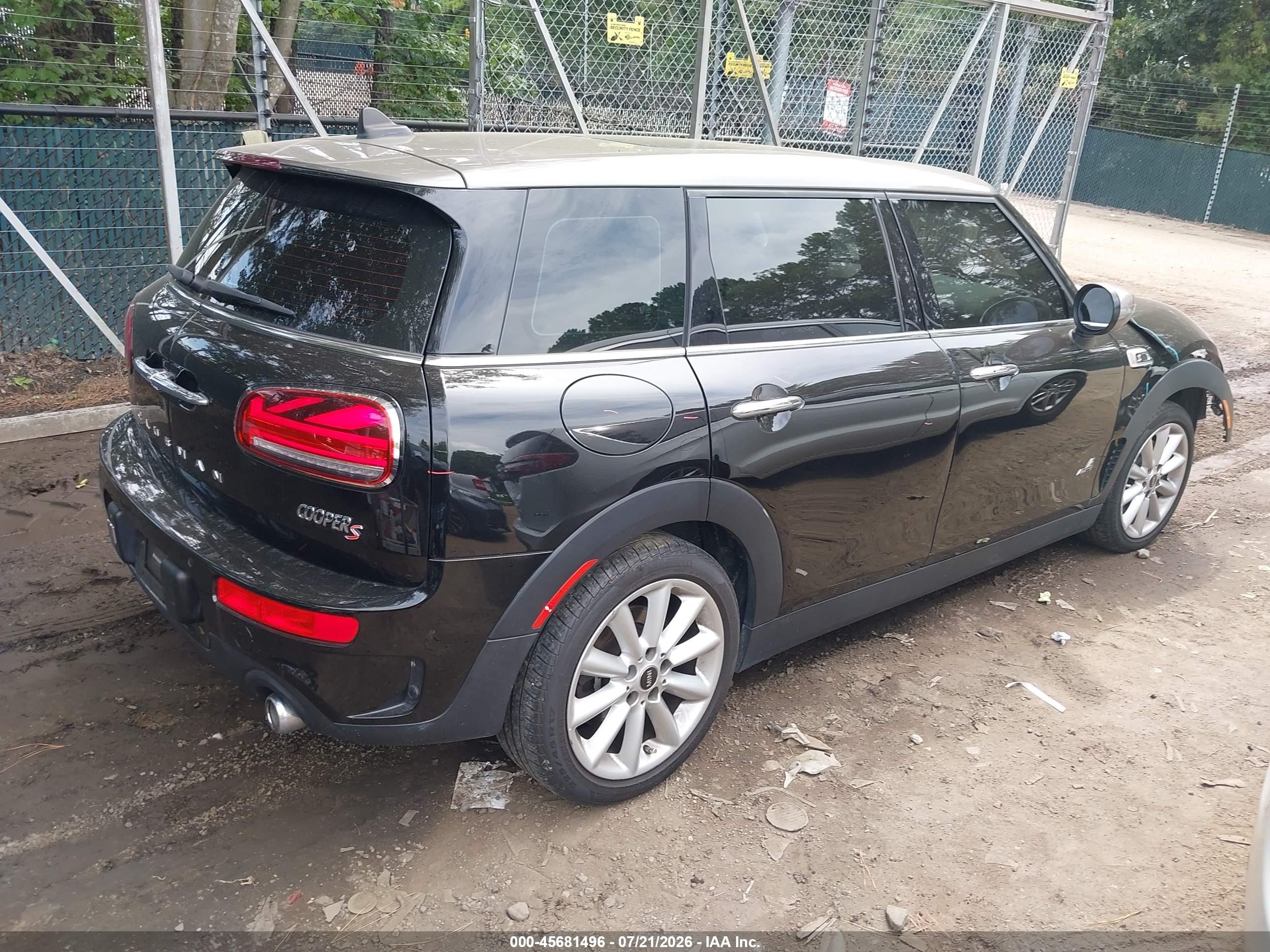 2020 Mini Cooper Clubman VIN WMWXJ1C02L2M12326 IAAI salvage auction — Front End, Salvage (Virginia), sold $2,650 on 2026-09-23 (photo 4)