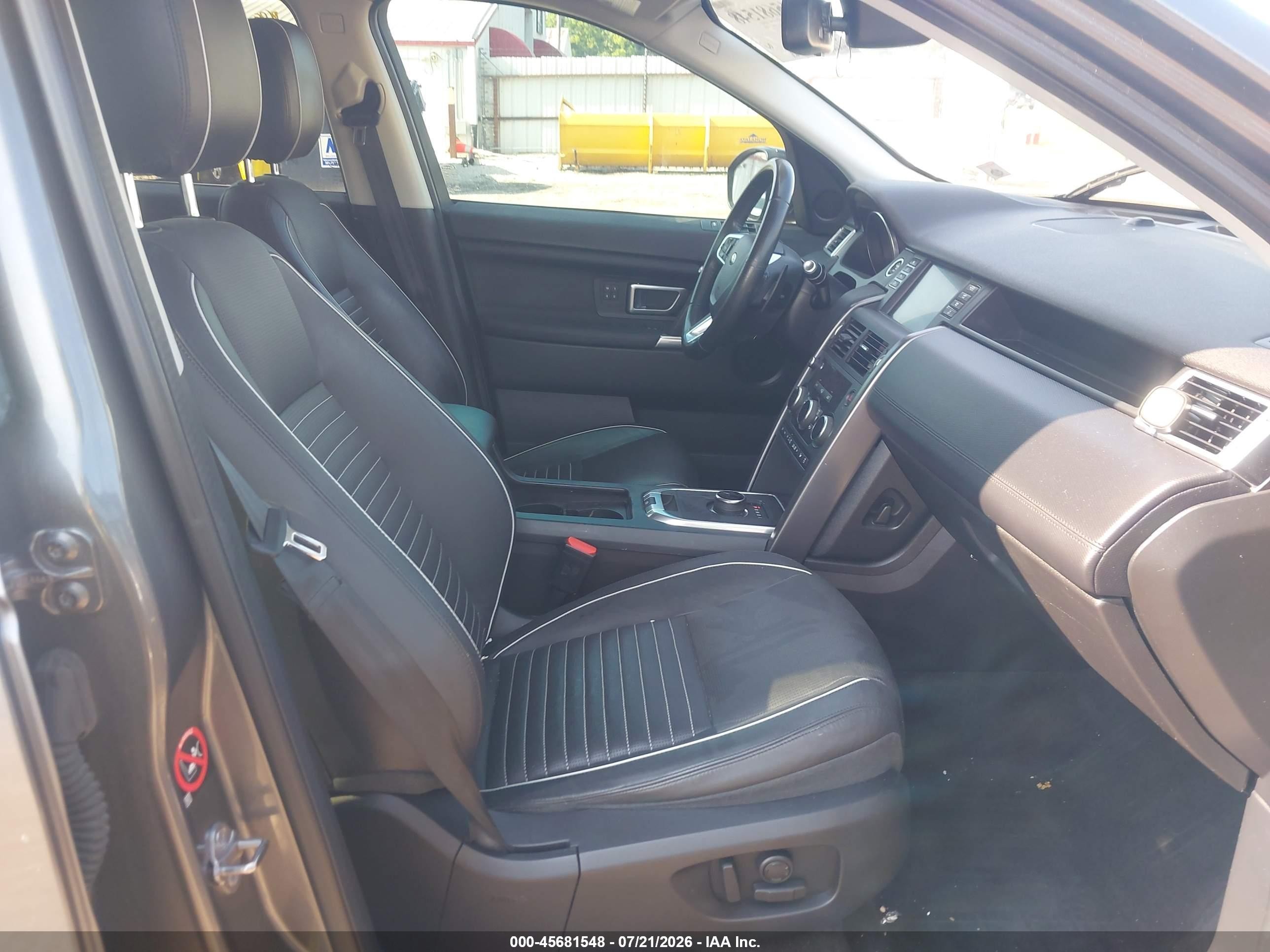 2017 Land Rover Discovery Sport VIN SALCR2BGXHH654146 IAAI salvage auction — Side, Salvage (Iowa), sold $4,550 on 2026-09-14 (photo 5)