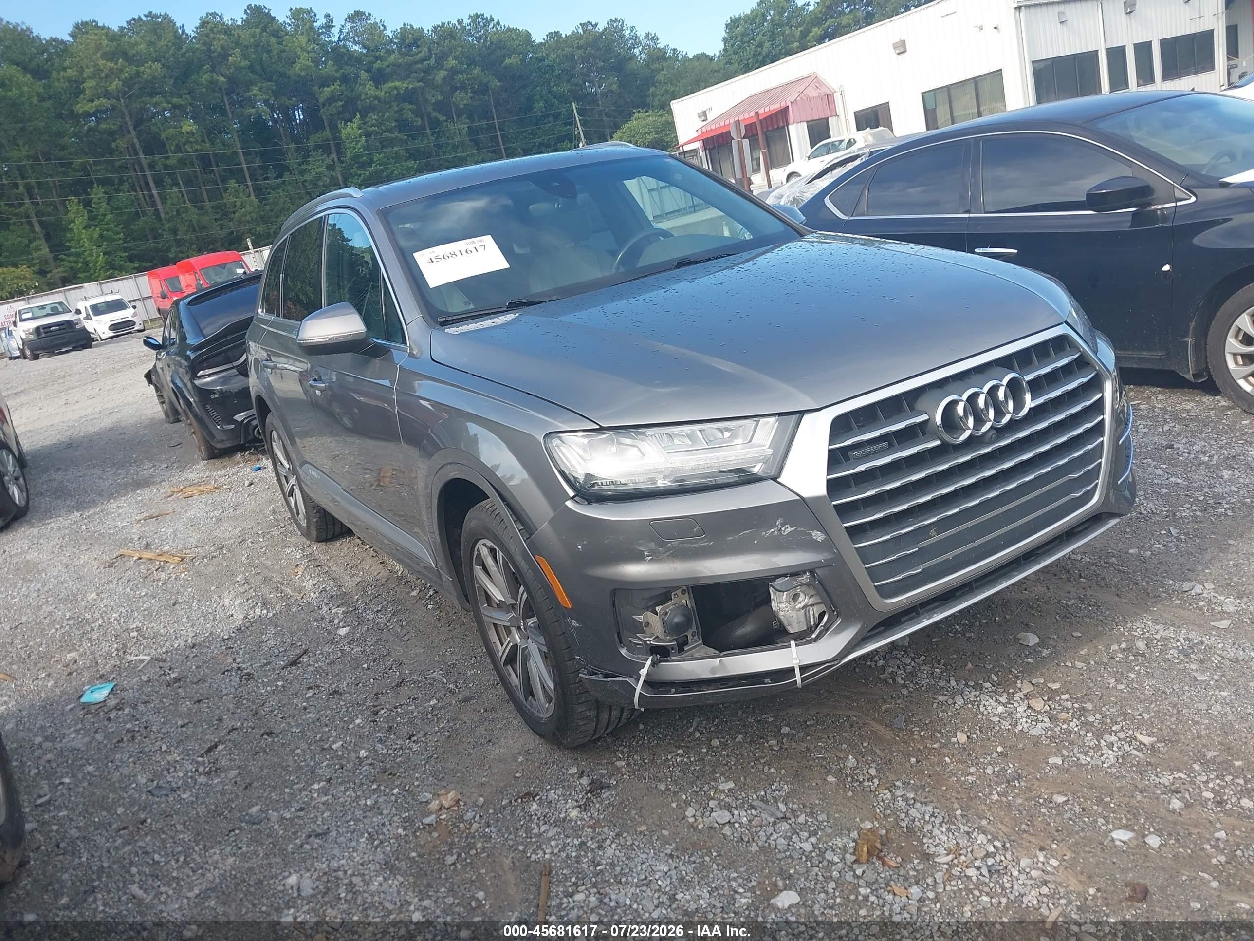 2018 Audi Q7 VIN WA1LHAF79JD030344 — IAAI salvage auction photo