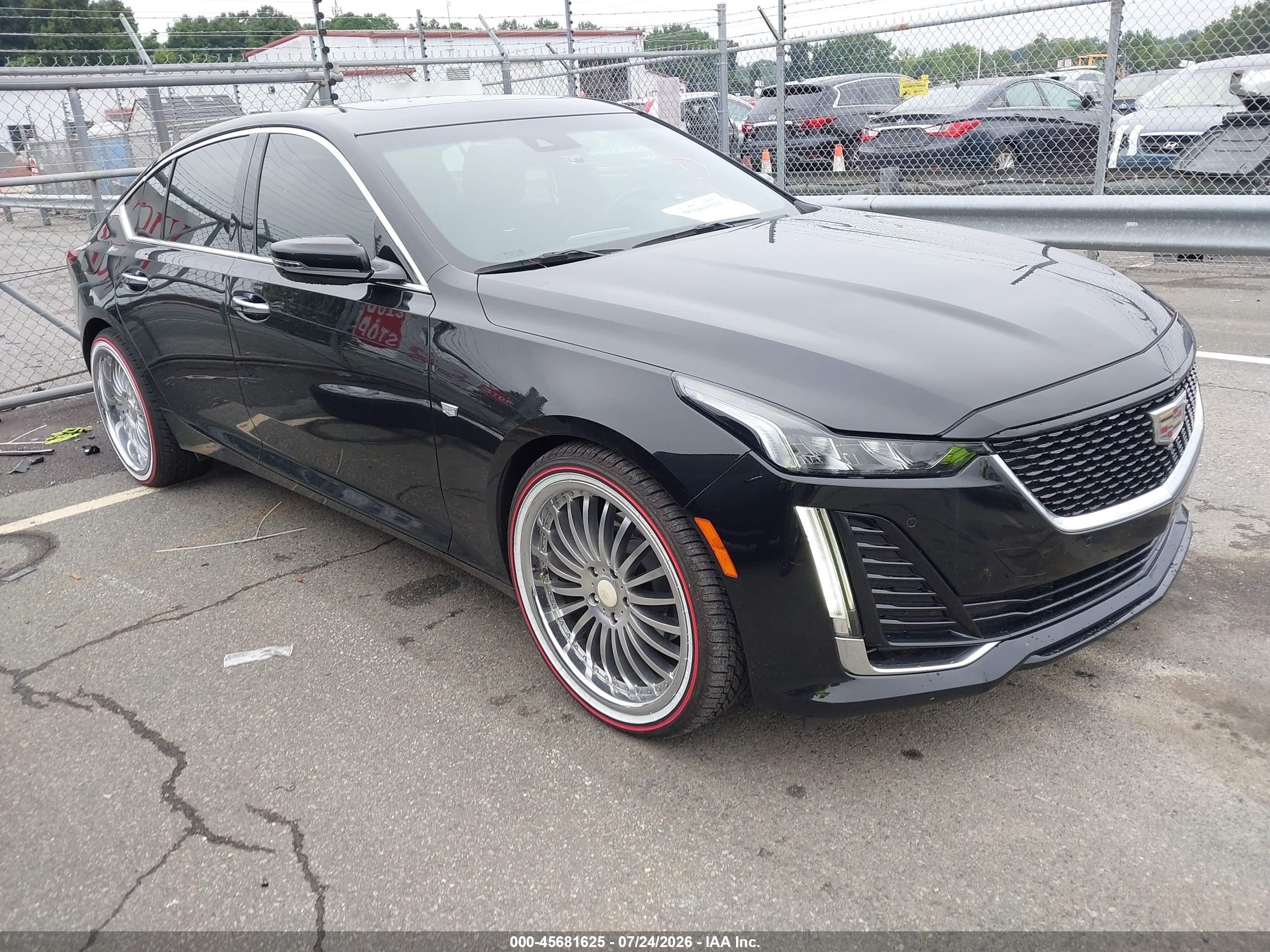 2022 Cadillac CT5 VIN 1G6DN5RK0N0137244 — IAAI salvage auction photo