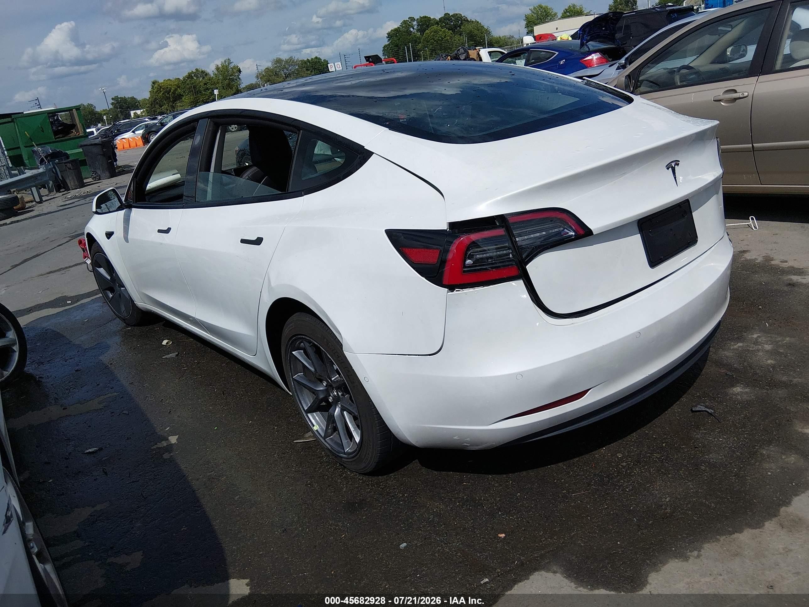 2022 Tesla Model 3 VIN 5YJ3E1EA1NF320264 IAAI salvage auction — Front & Rear, Salvage (Georgia), sold $4,750 on 2026-09-12 (photo 3)