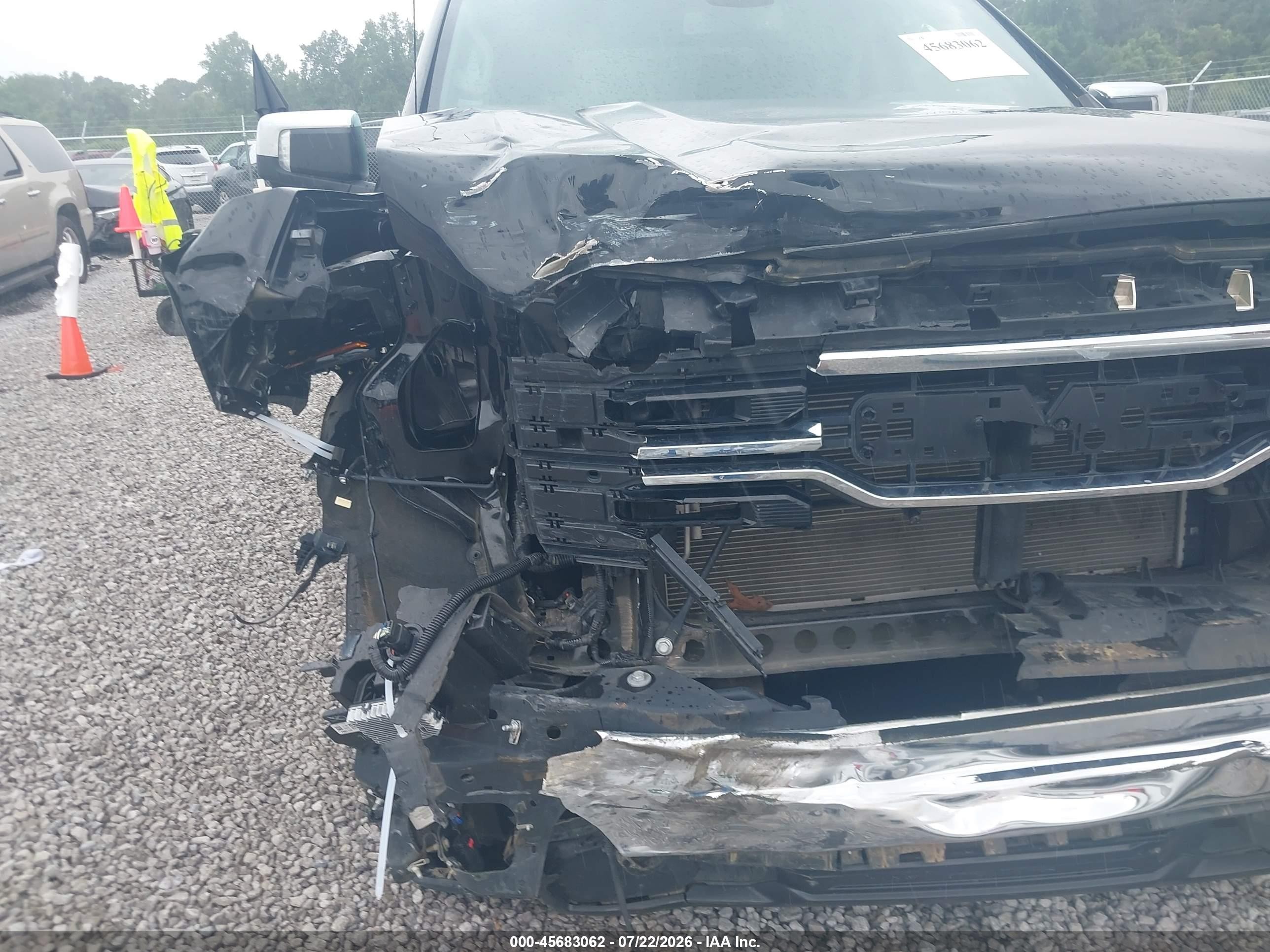 2025 GMC Sierra 1500 VIN 1GTPHDED7SZ123772 IAAI salvage auction — Front End, Salvage (Alabama), sold $13,200 on 2026-09-11 (photo 6)