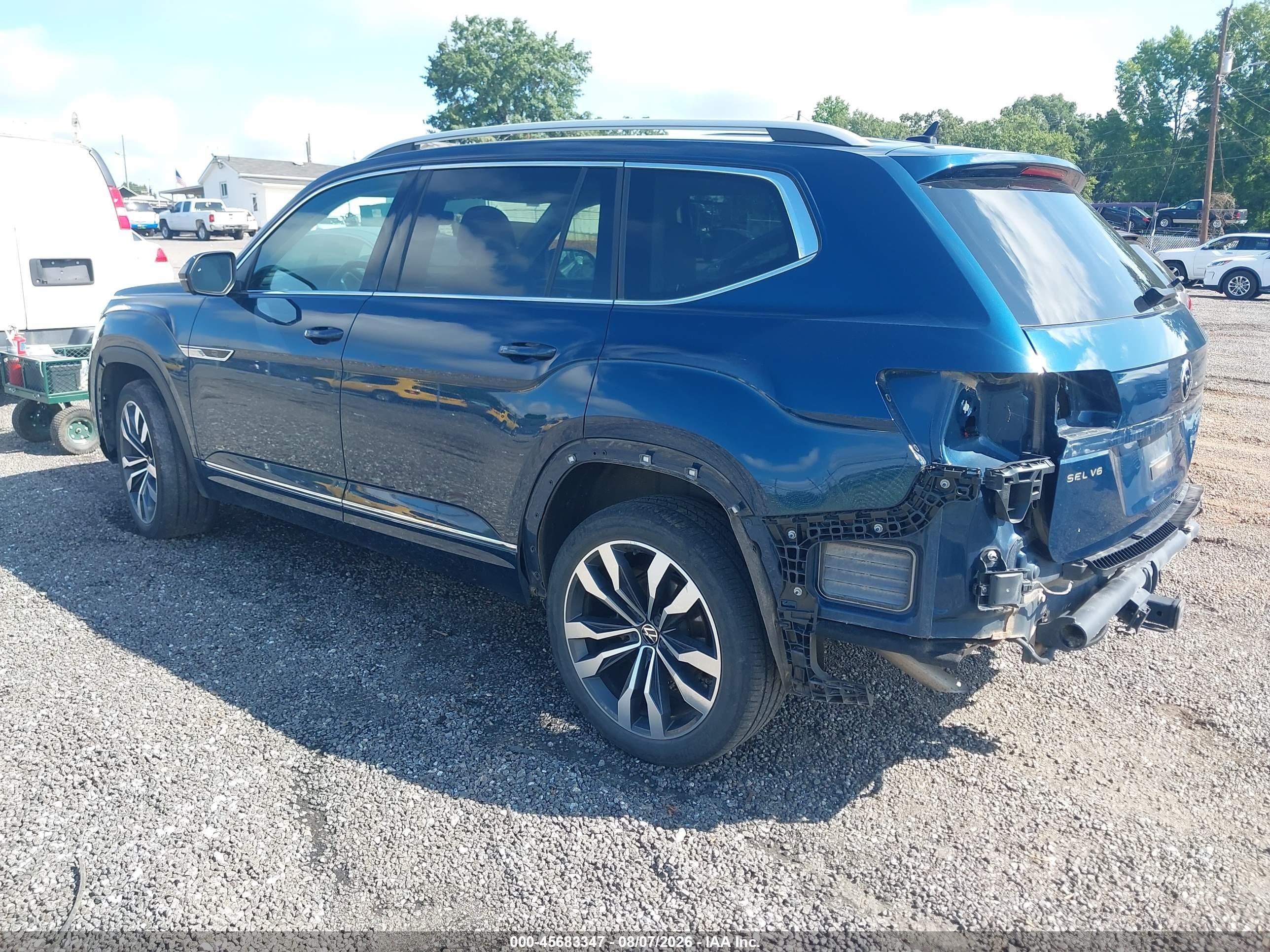 2022 Volkswagen Atlas VIN 1V2FR2CA1NC521054 IAAI salvage auction — Rear End, Salvage (South Carolina), sold $10,575 on 2026-09-09 (photo 3)