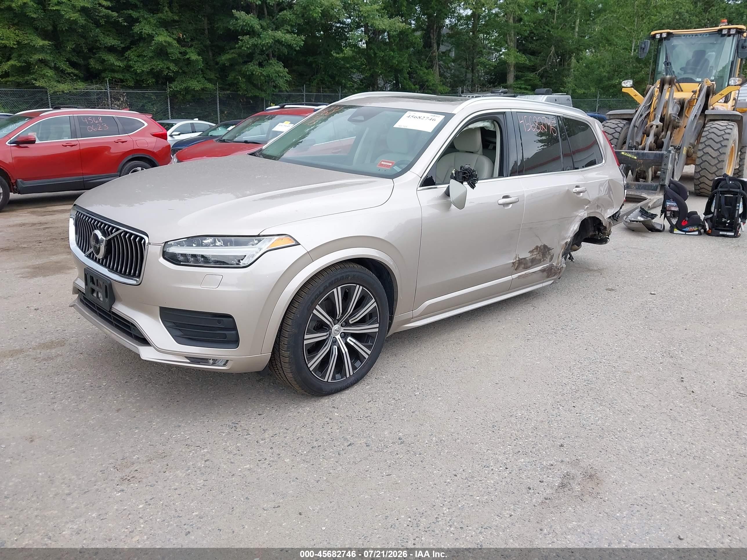 2023 Volvo Xc90 VIN YV4L12PV5P1929528 IAAI salvage auction — Side, Salvage (Maine), sold $15,425 on 2026-09-26 (photo 2)