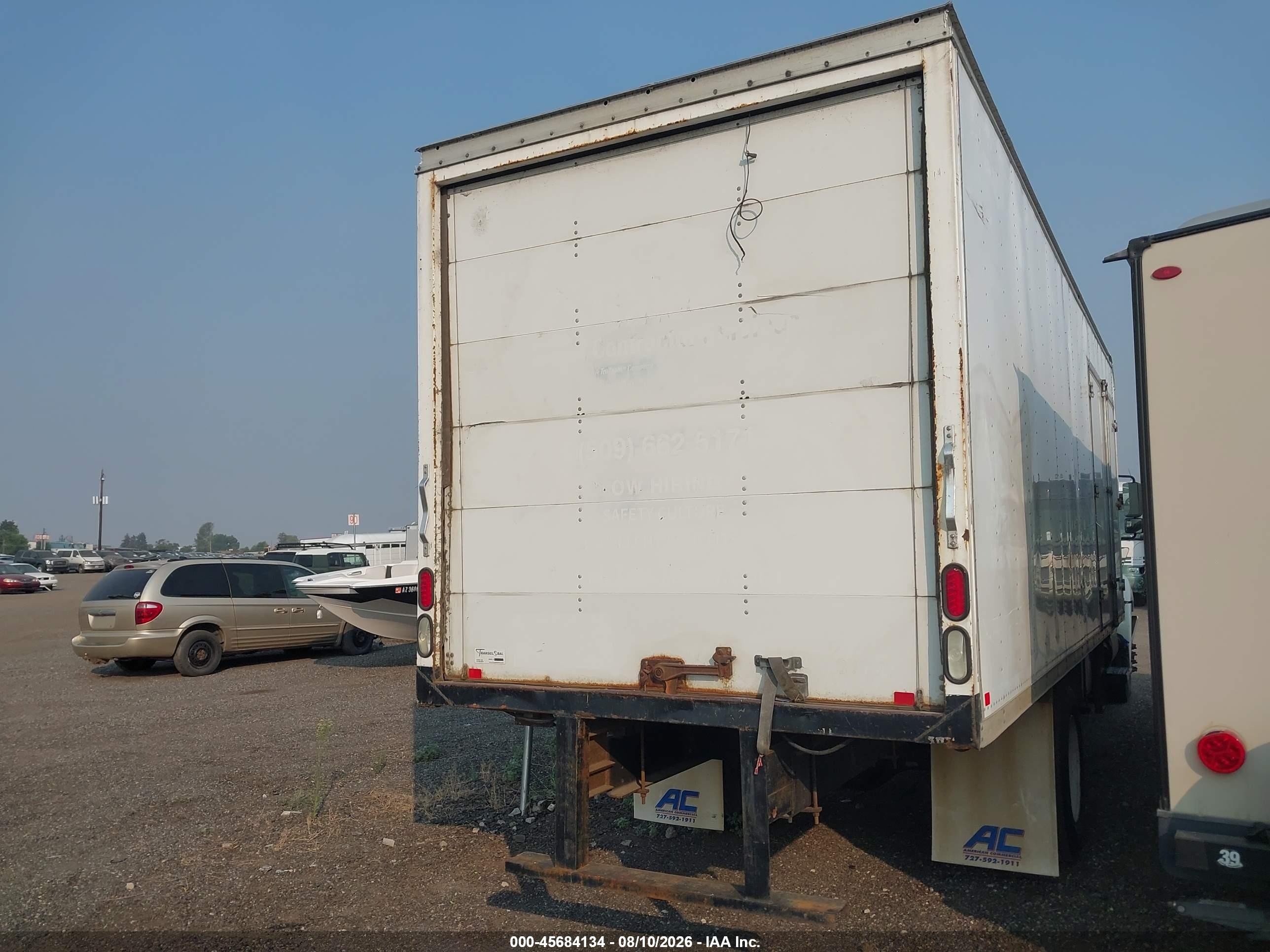 2013 Hino 258/268 VIN 5PVNE8JVXD4S53177 IAAI salvage auction — Front End, Clear (Washington), sold $3,000 on 2026-09-11 (photo 4)