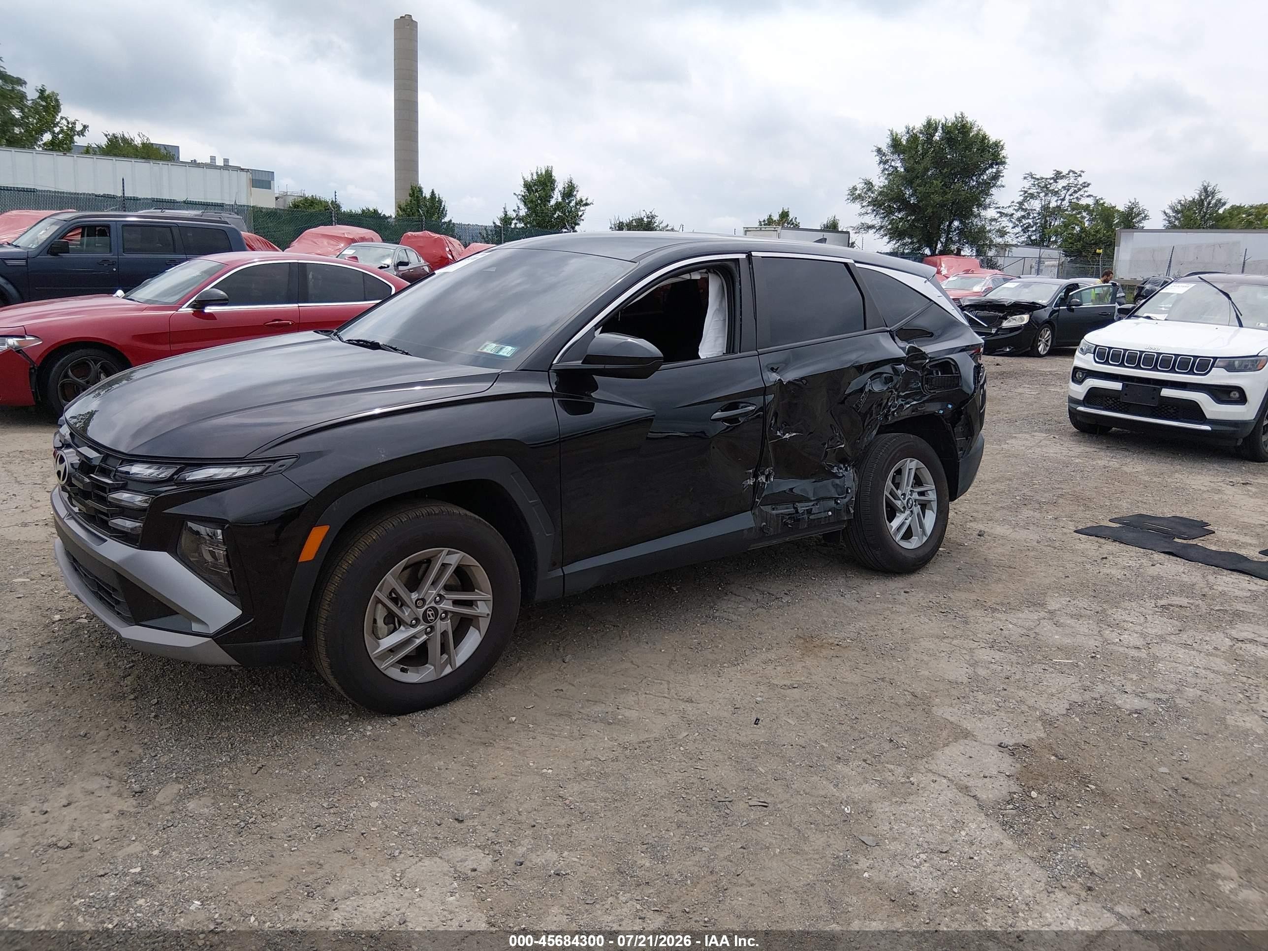 2025 Hyundai Tucson VIN 5NMJACDE7SH501043 IAAI salvage auction — Side, Salvage (Pennsylvania), sold $8,150 on 2026-09-04 (photo 2)
