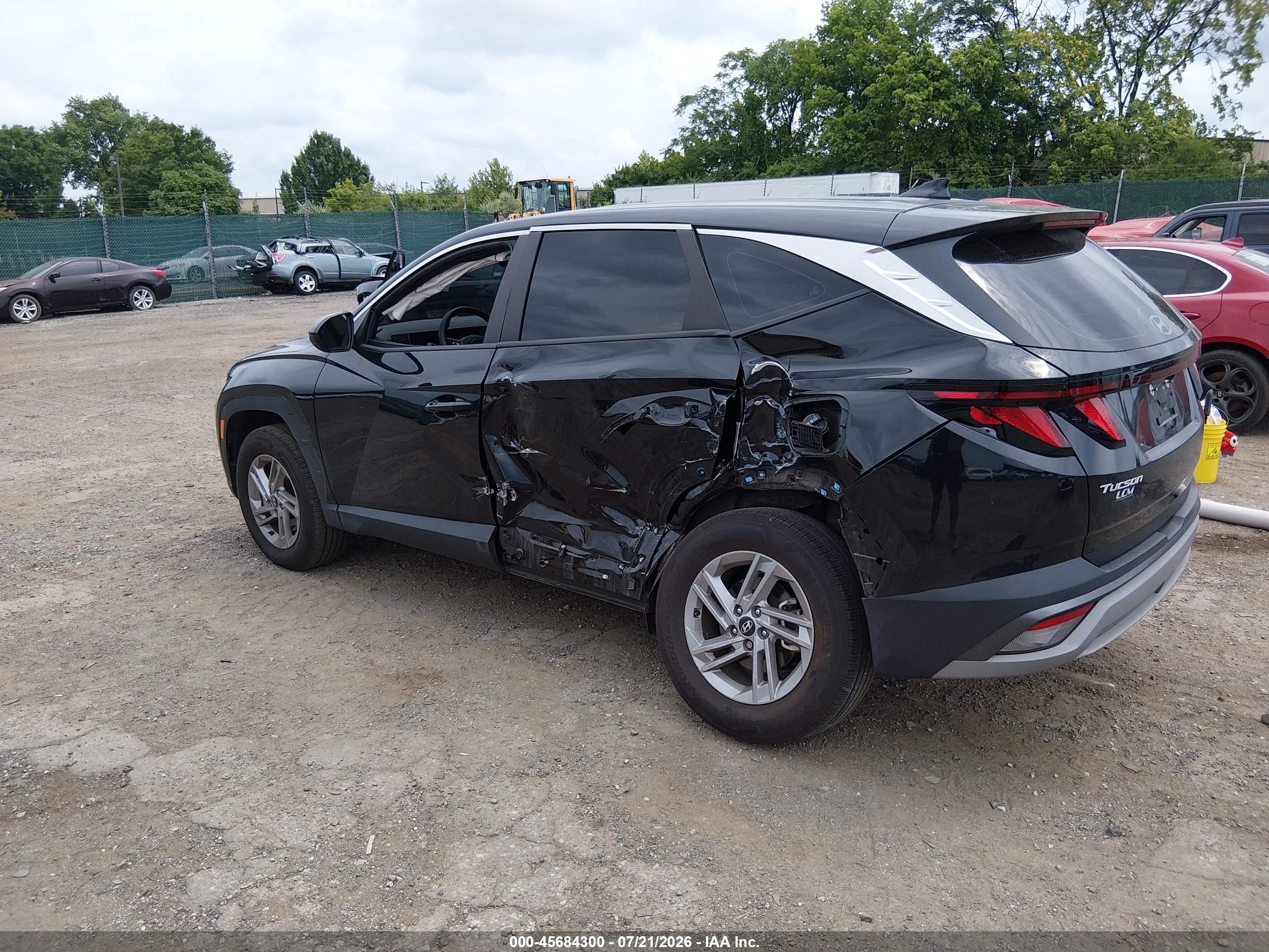 2025 Hyundai Tucson VIN 5NMJACDE7SH501043 IAAI salvage auction — Side, Salvage (Pennsylvania), sold $8,150 on 2026-09-04 (photo 3)